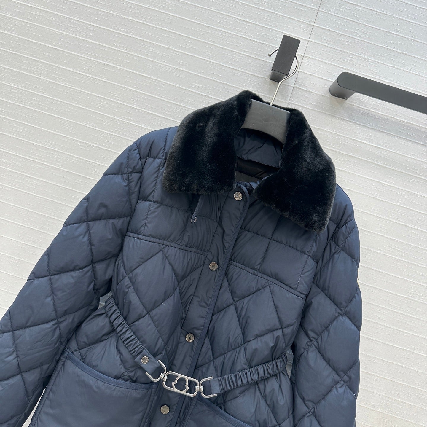 Moc 25fw down jacket