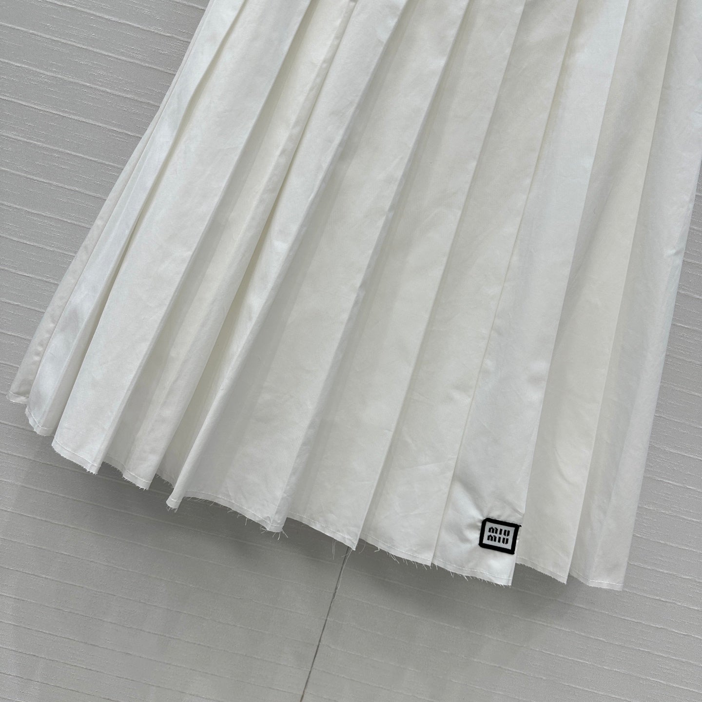 Miu 25fw pleated skirts