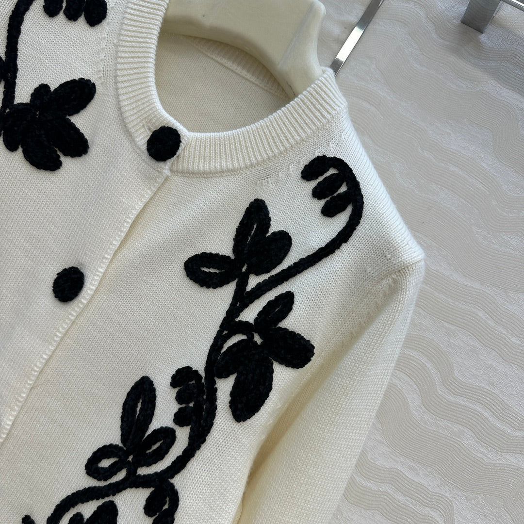 S 25fw embroidered cardigan