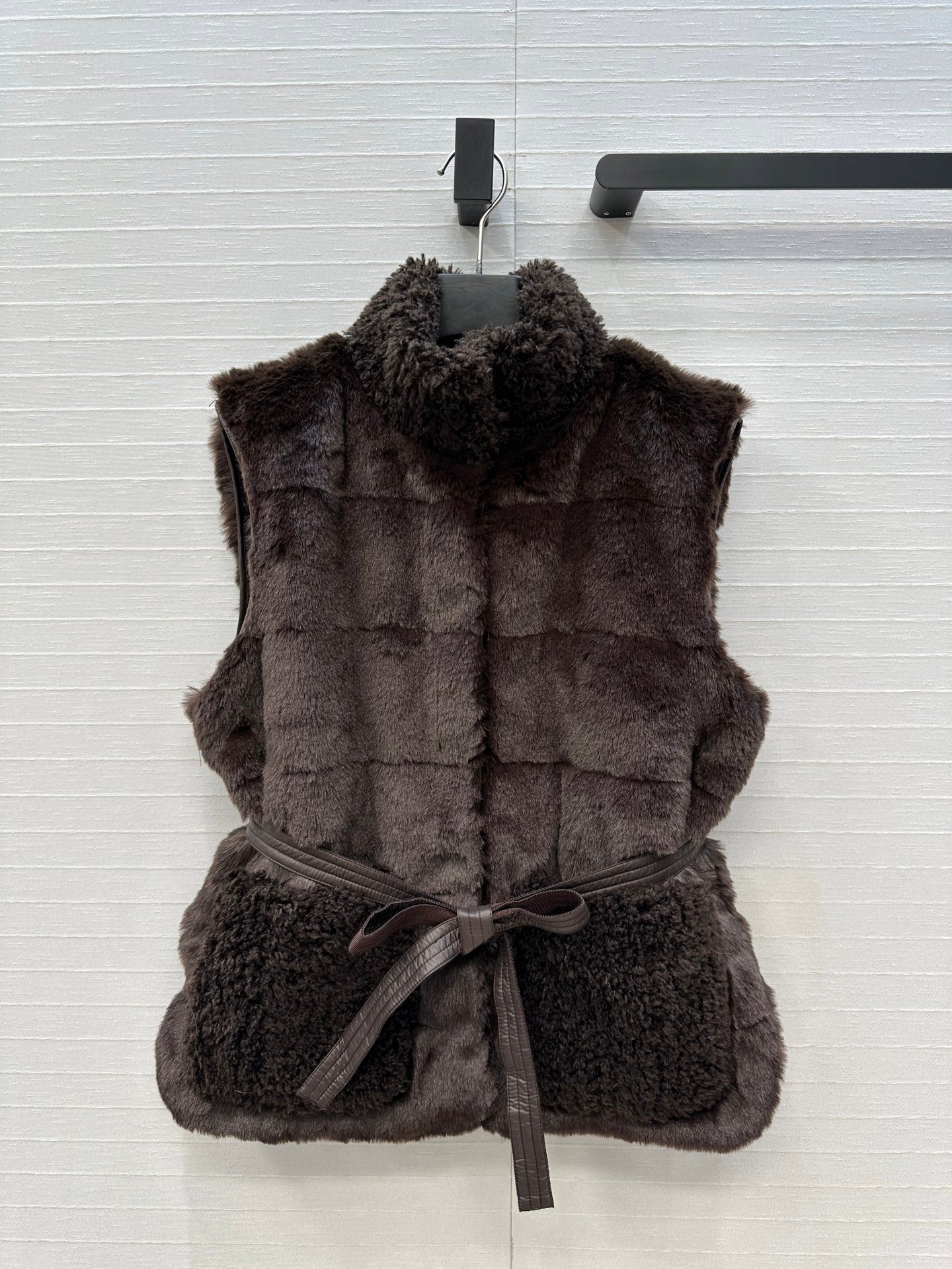 Mon 25fw down vest