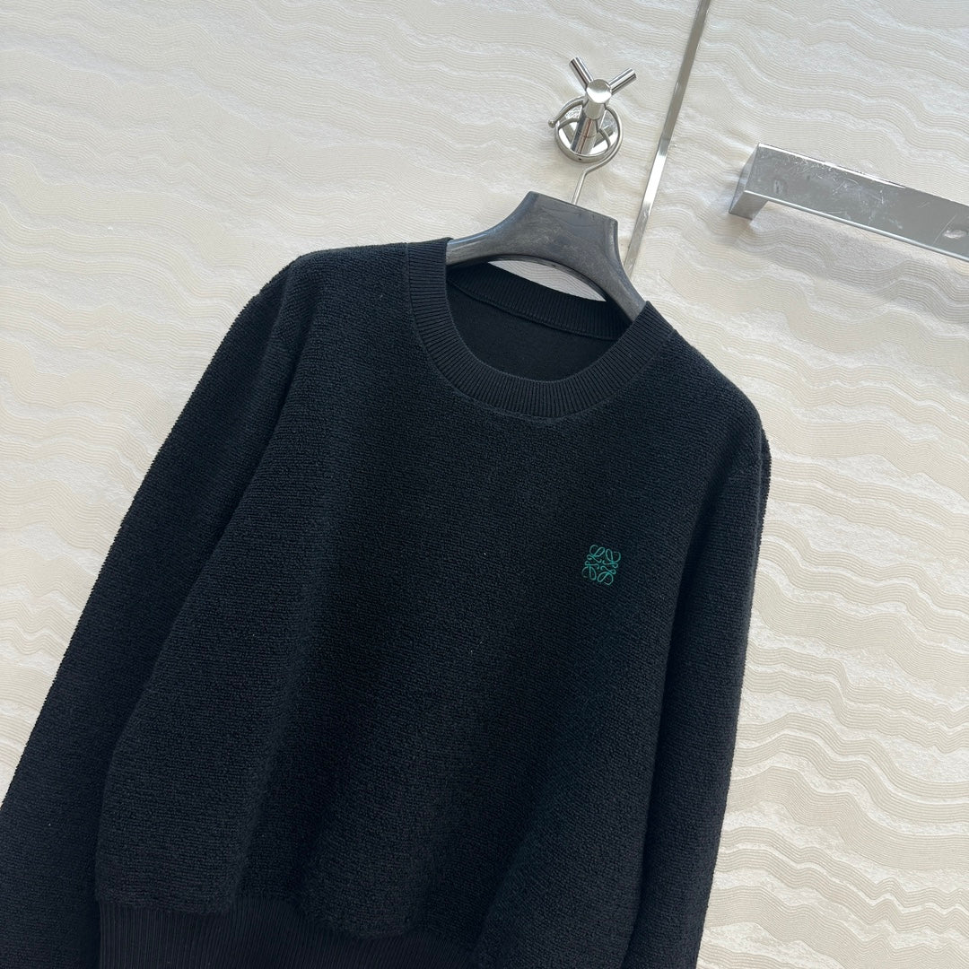 Loe 25fw embroidered sweater