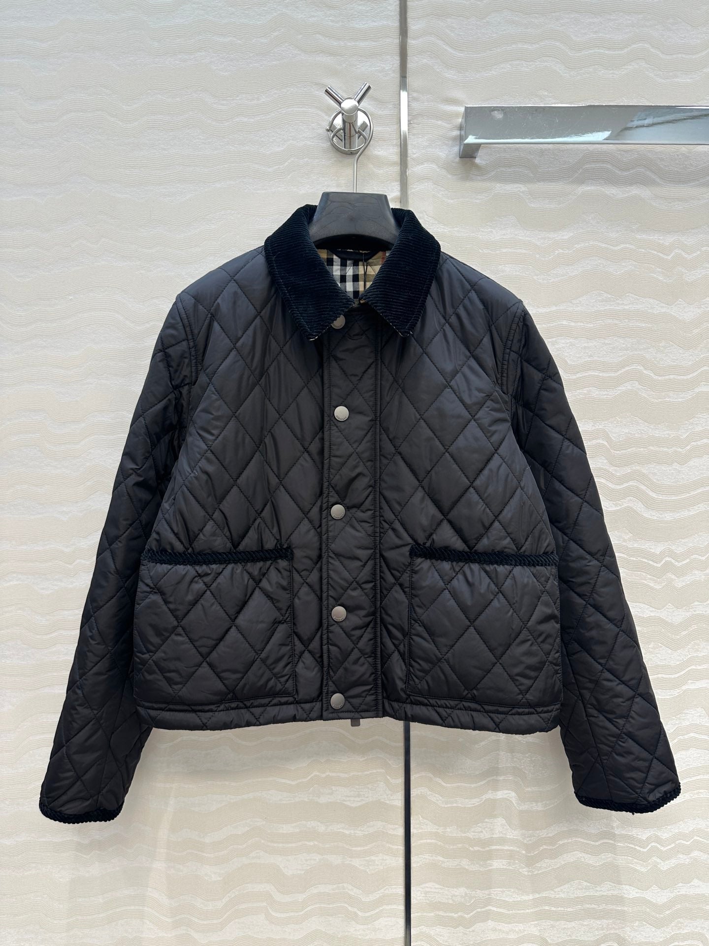 Burber 25fw down jacket