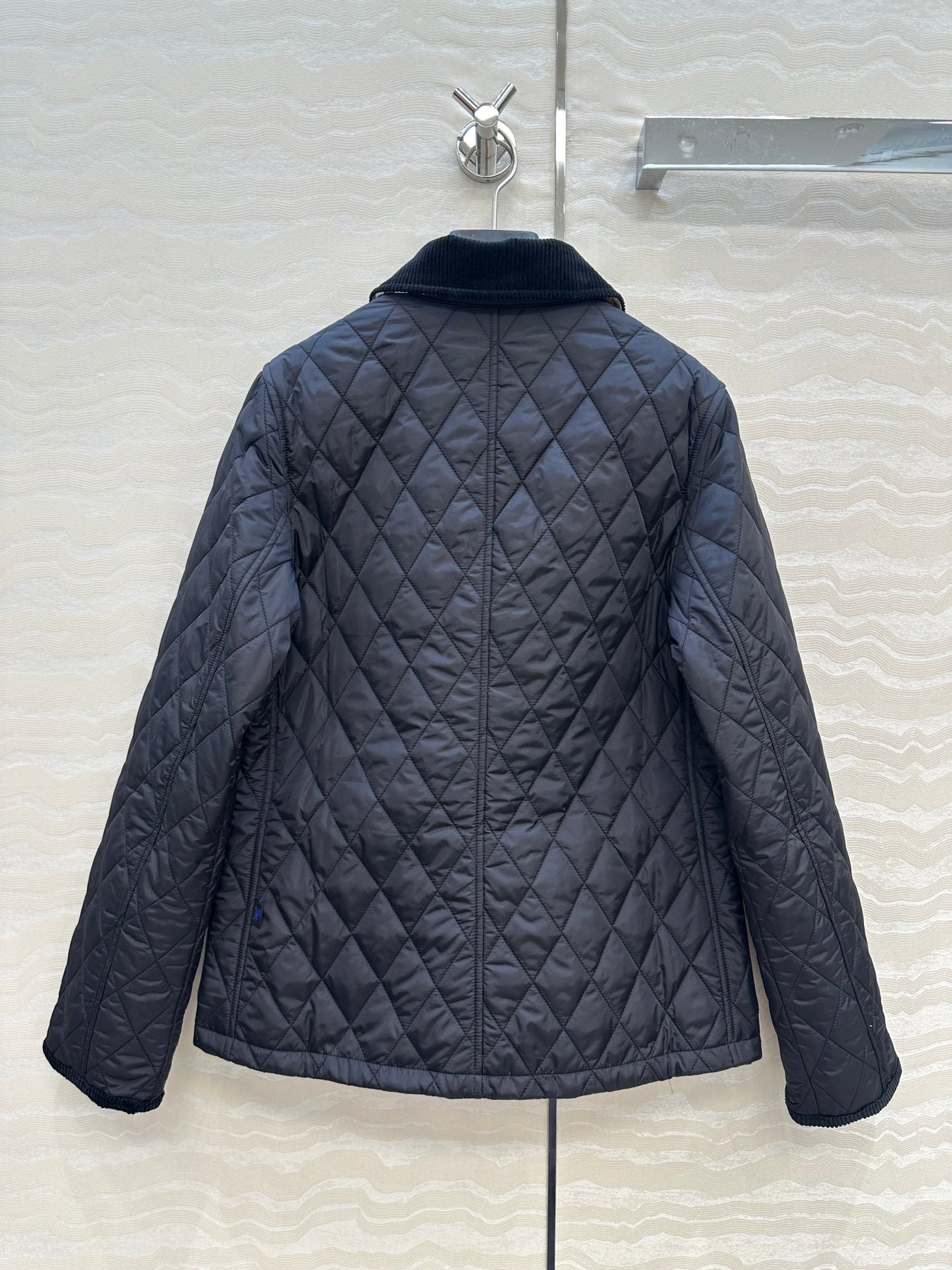 Burber 25fw down jacket