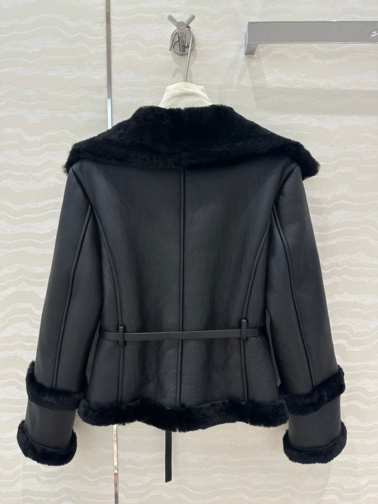 CD 25fw embroidered coat