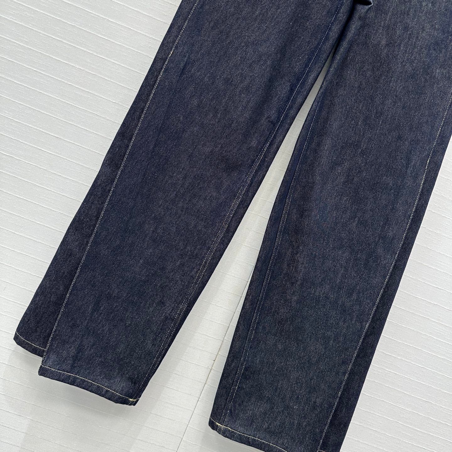 Brune 25fw spilt jeans