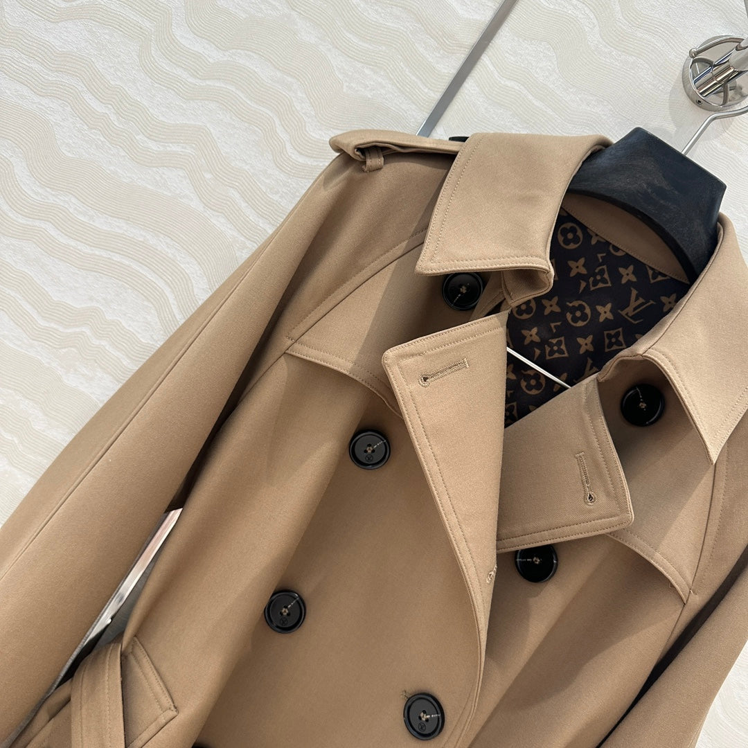 Louis 25fw trench coat