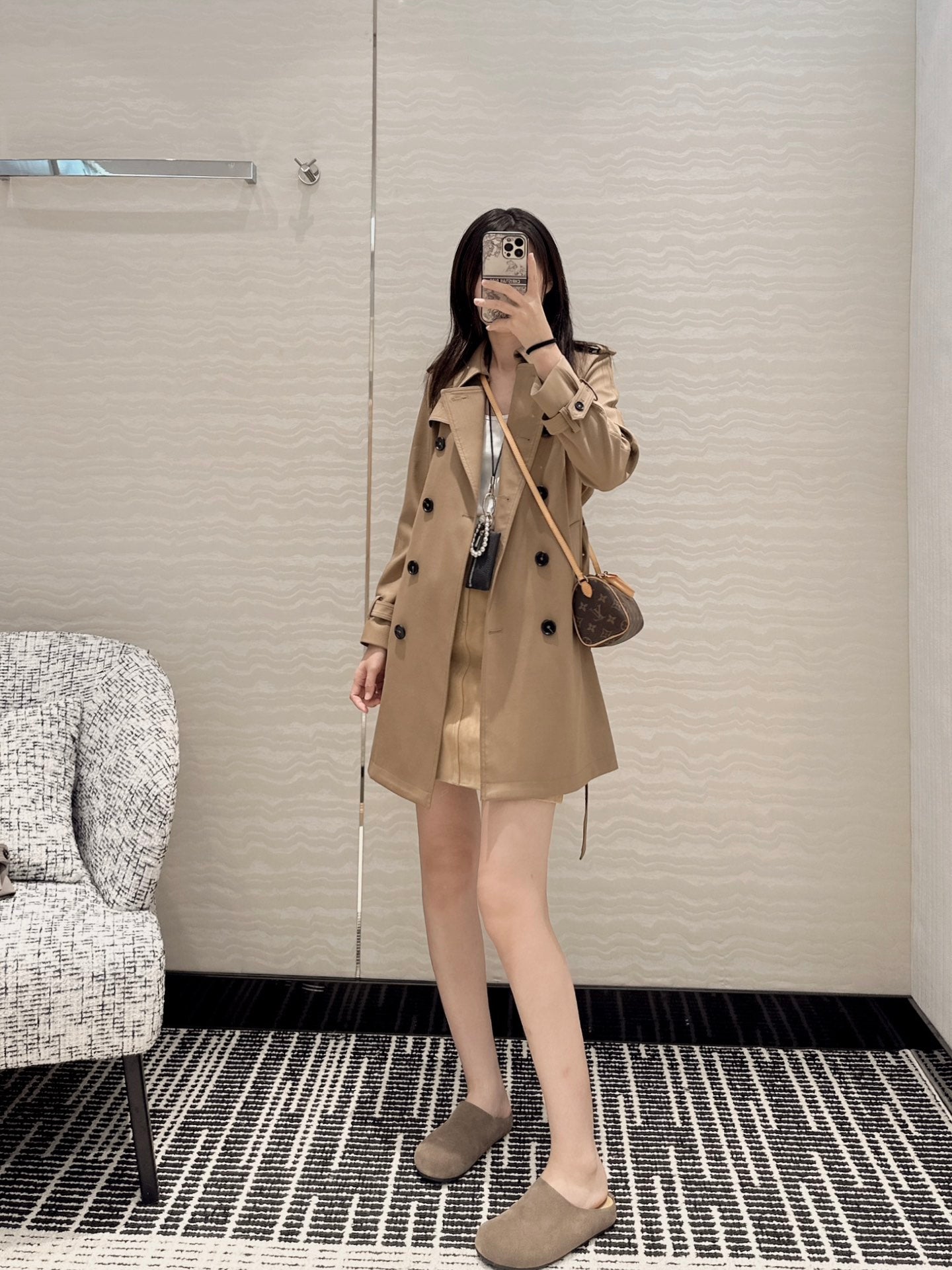 Louis 25fw trench coat