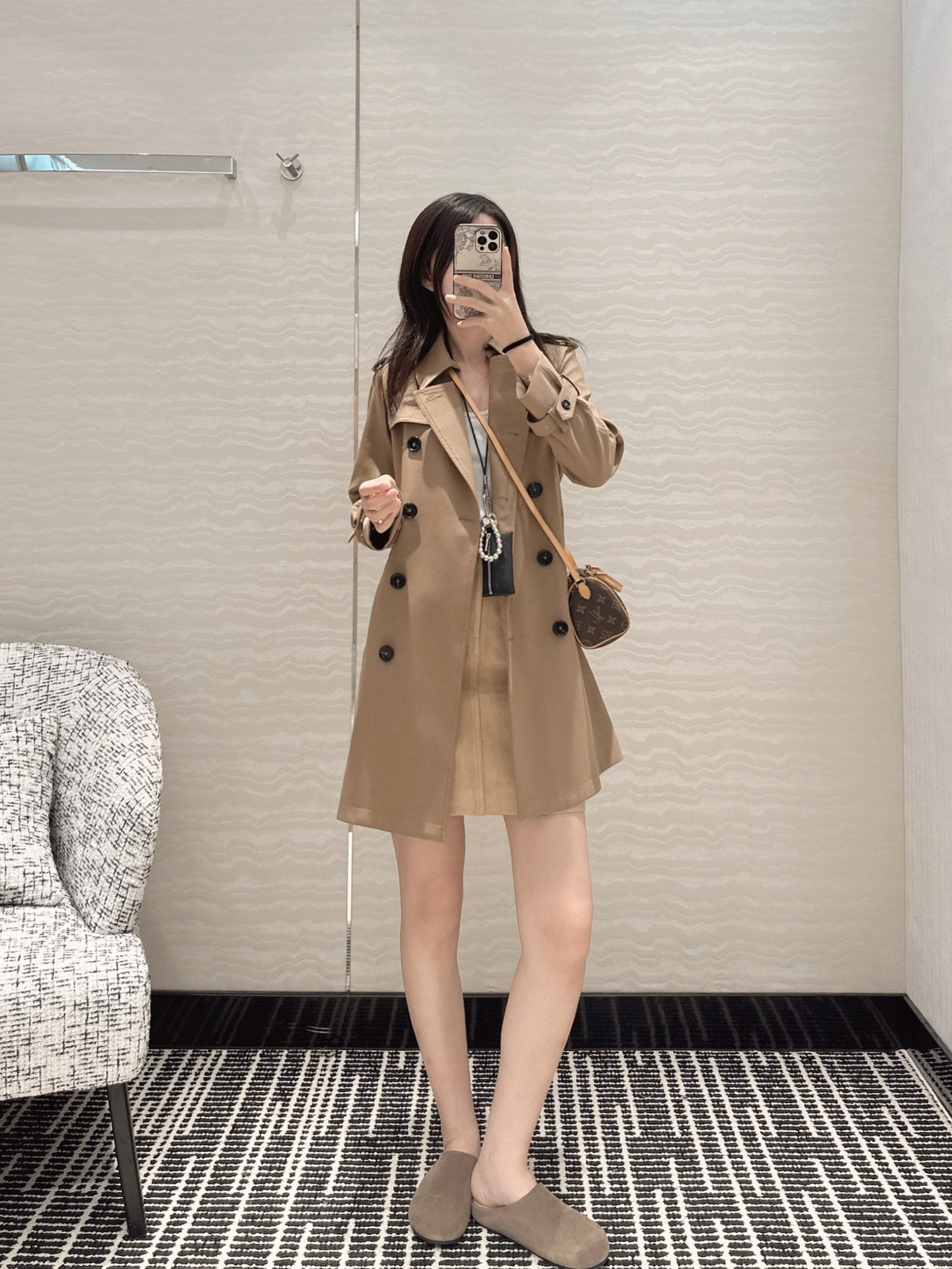 Louis 25fw trench coat