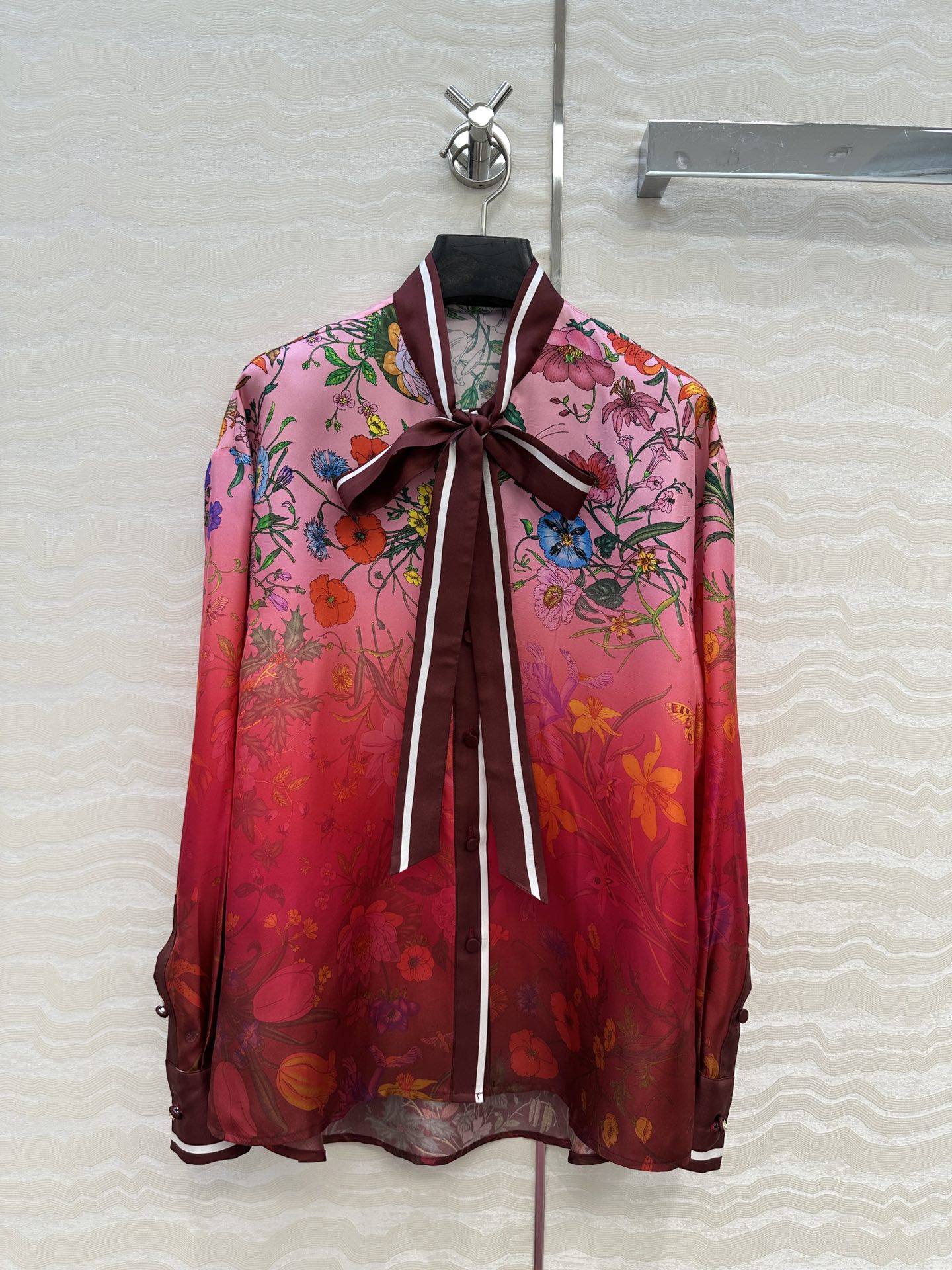 Guc 25fw silk shirt