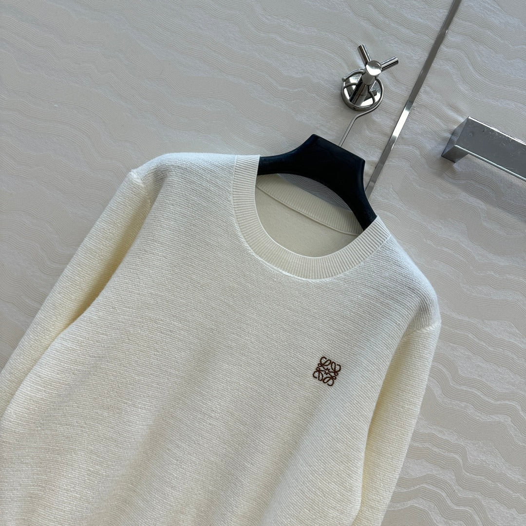 Loe 25fw embroidered sweater