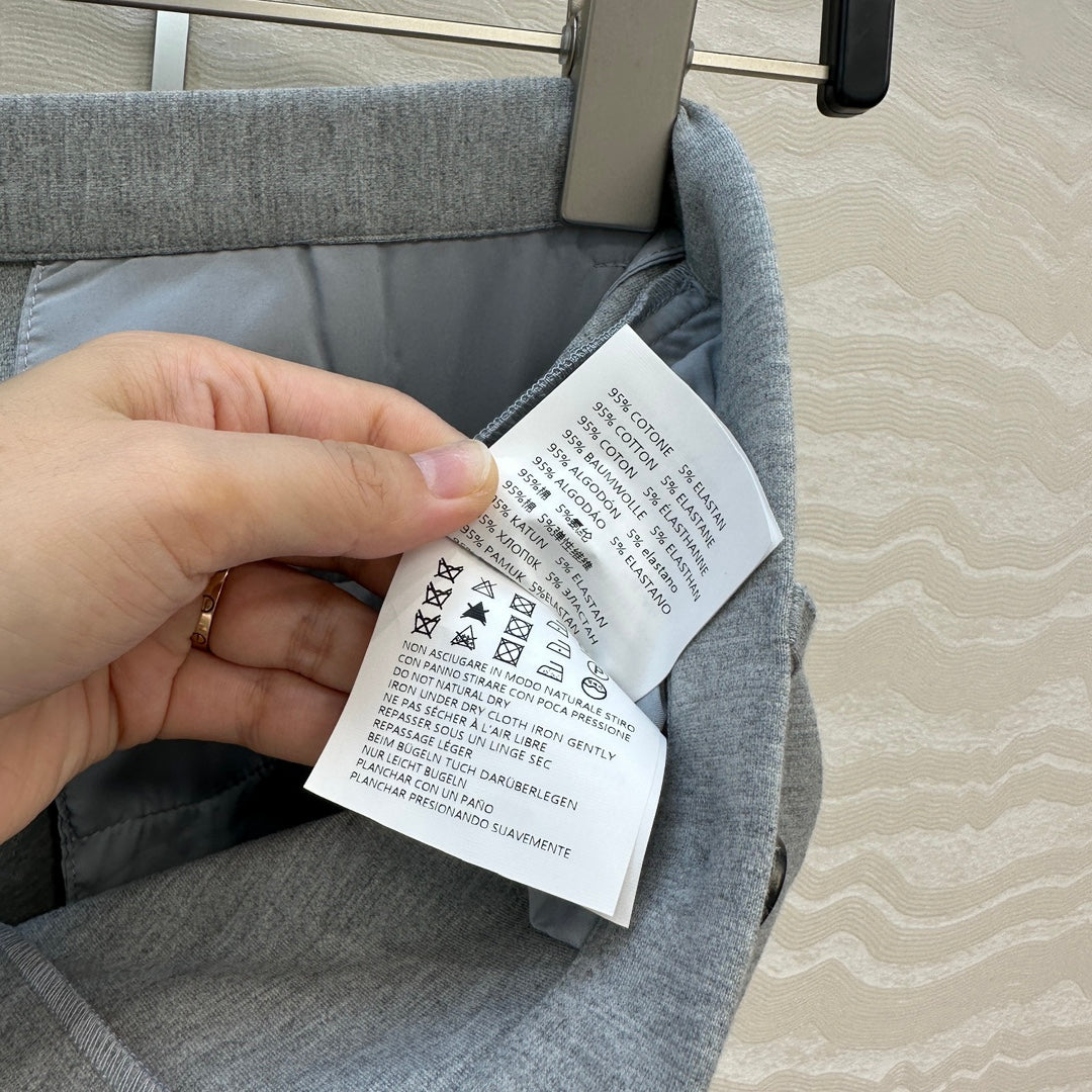 Miu 25fw all-match pants