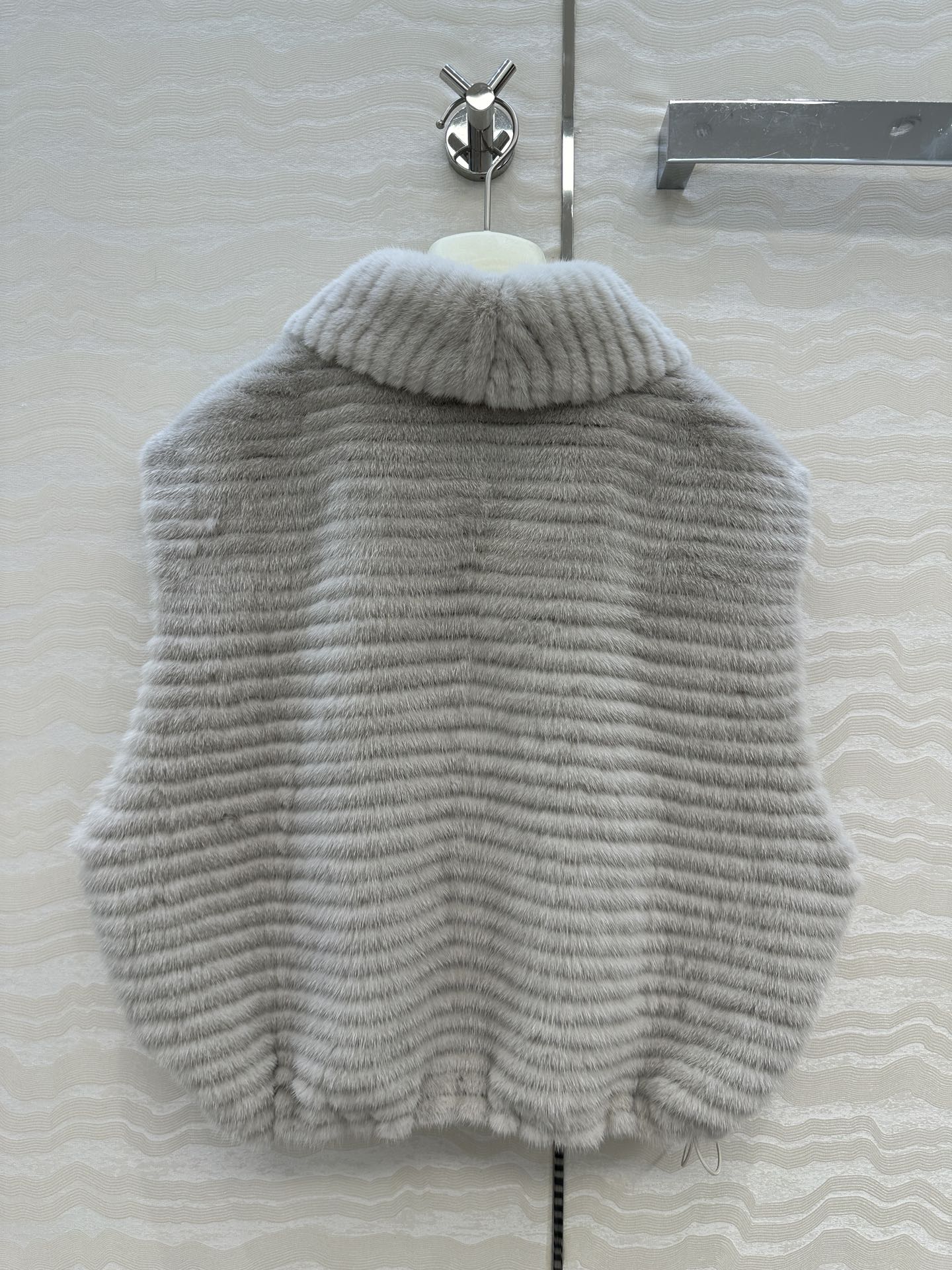 Fend 25fw fur vest