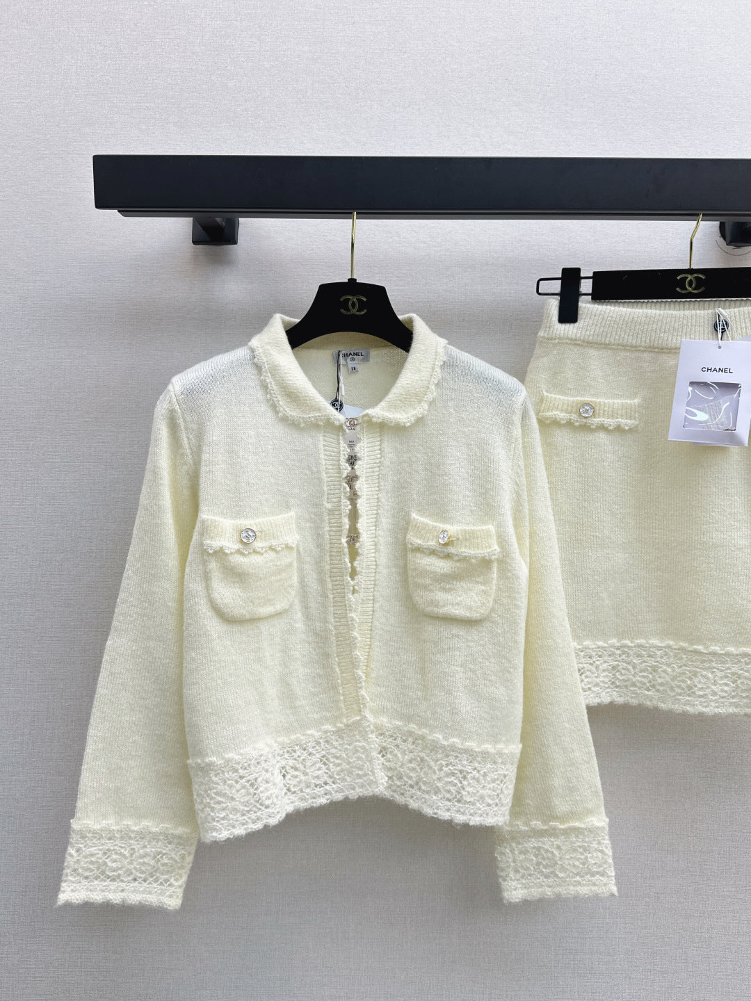 Chan 25fw knitted suit