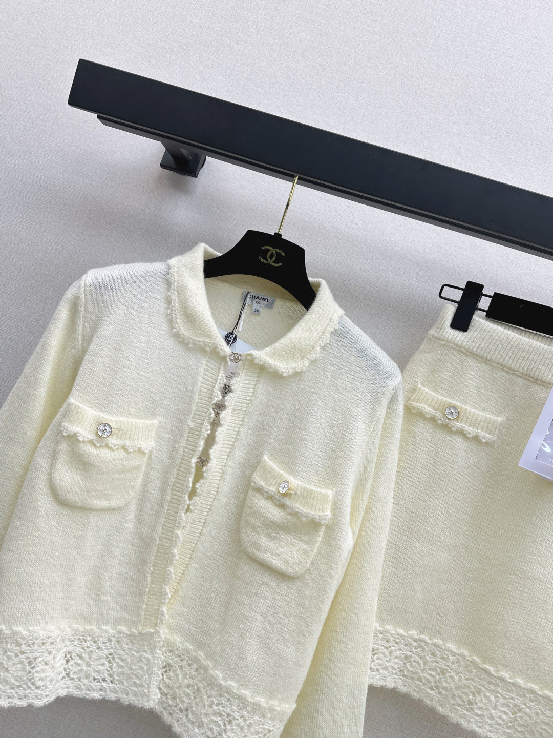 Chan 25fw knitted suit