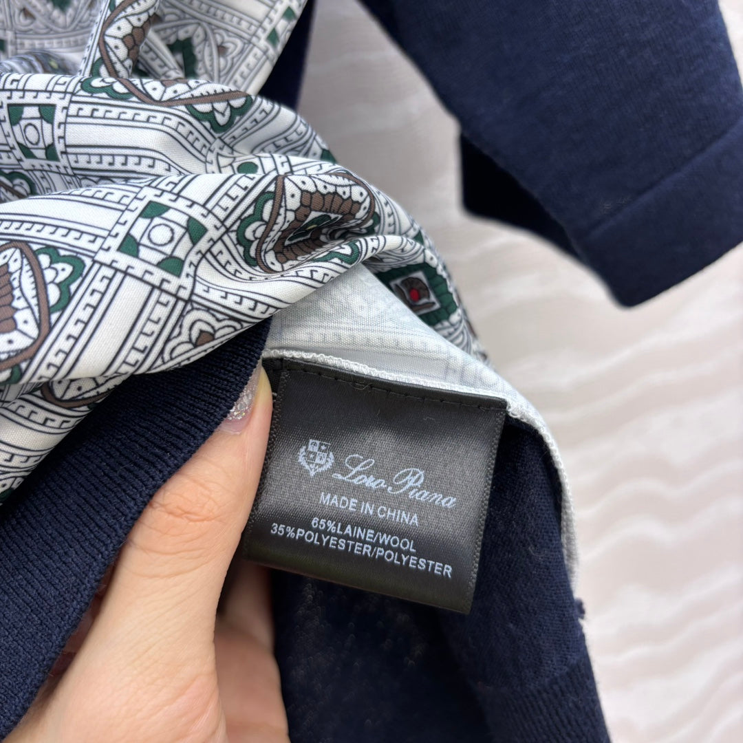 Loro 25fw printed sweater
