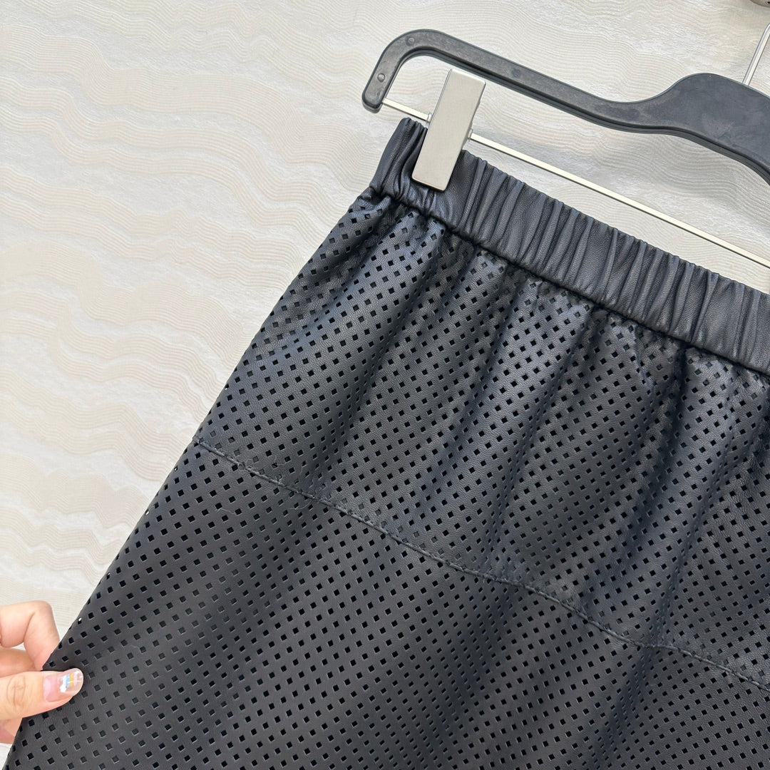 Row 25fw sheepskin skirts