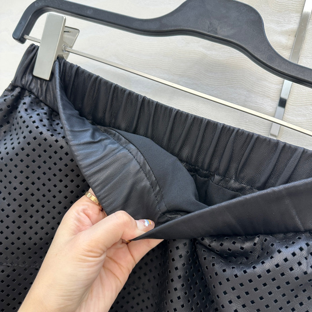 Row 25fw sheepskin skirts