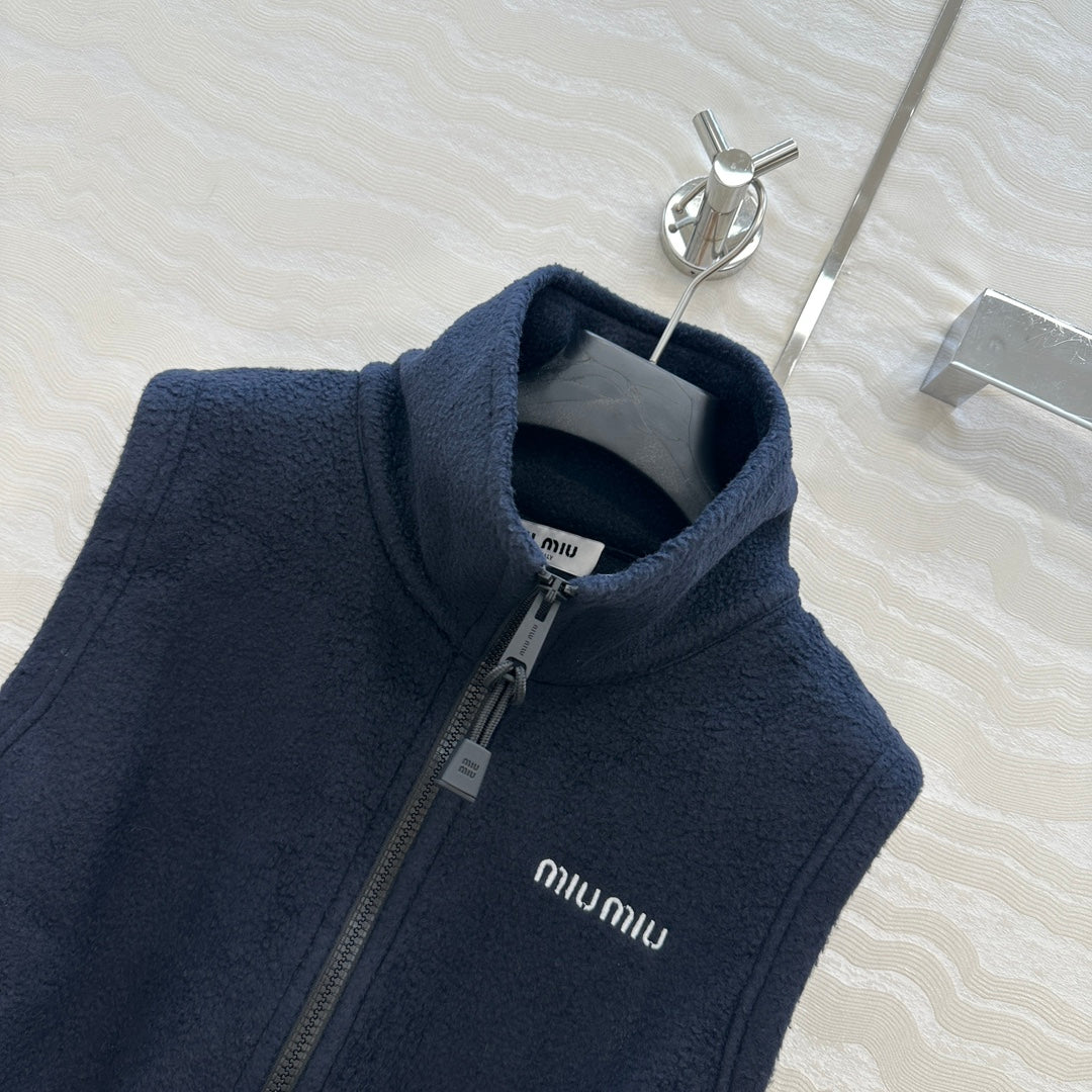 Miu 25fw embroidered vest