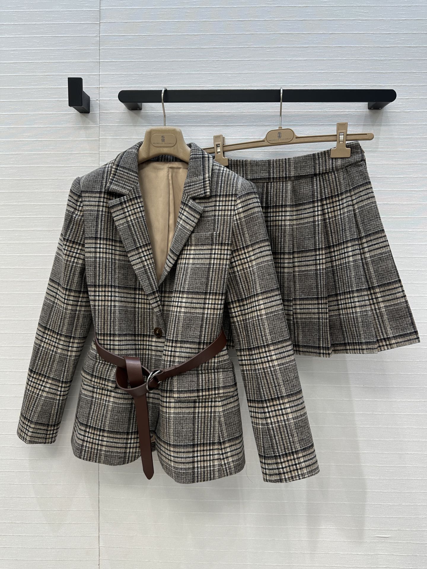 Brune 25fw plaid suit