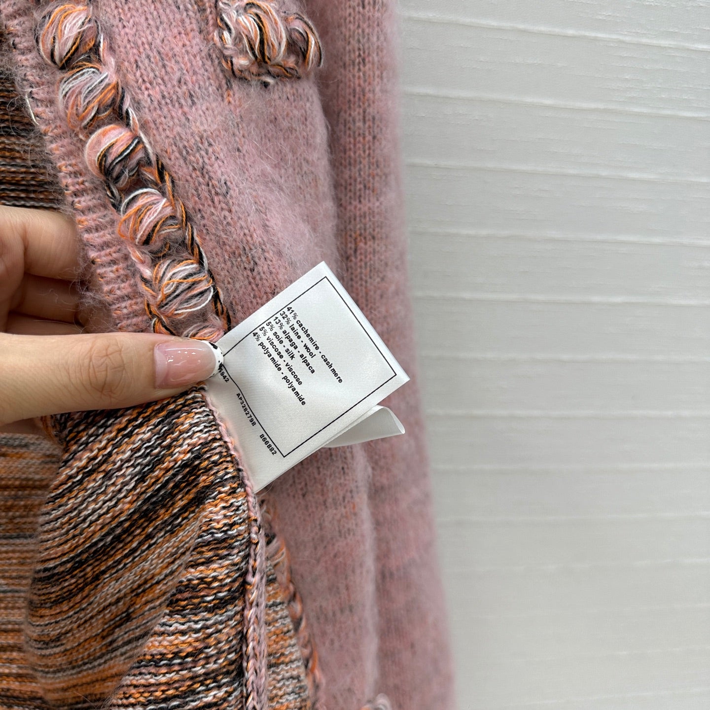 Guc 25fw embroidered cardigan