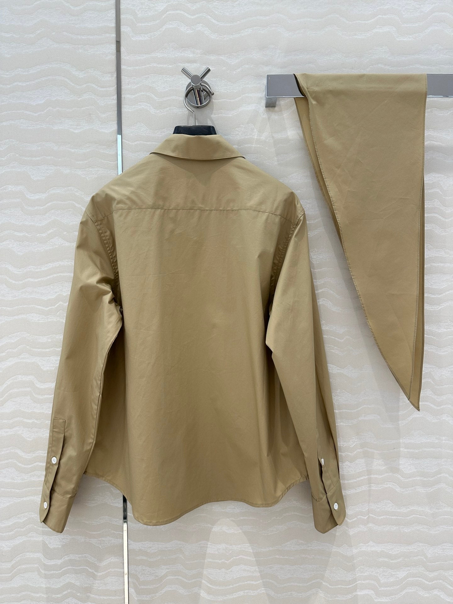 Miu 25fw all-match shirt