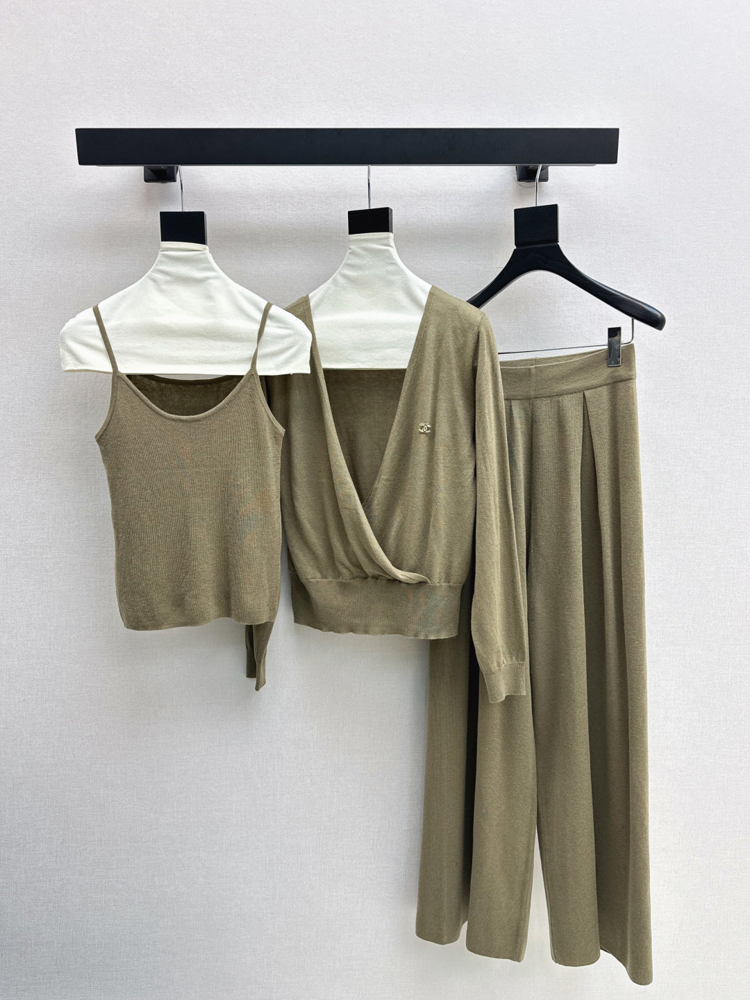 Max 25fw knitted suit