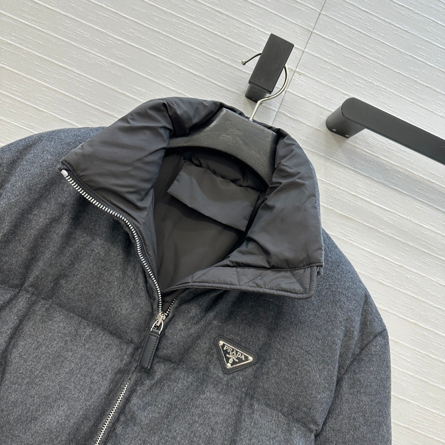 Pra 25fw down jacket
