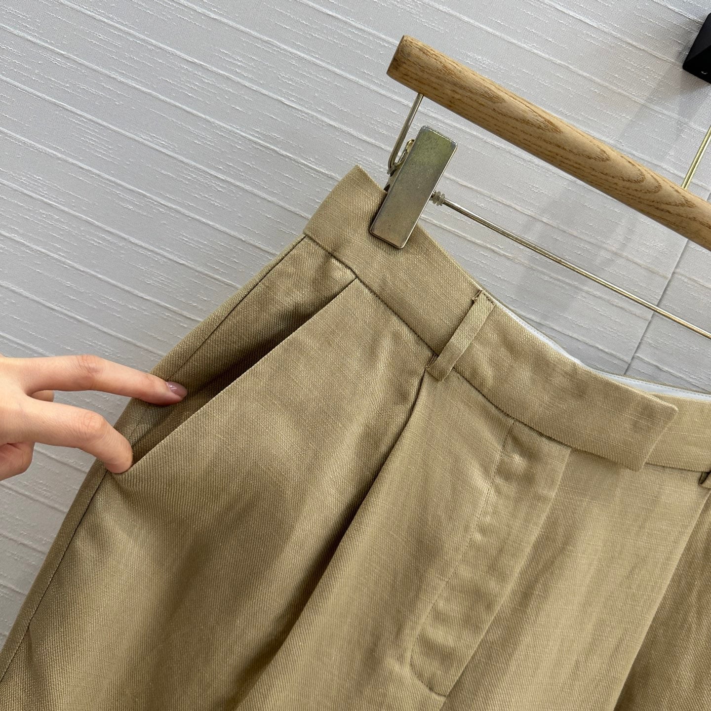 Brune 25fw linen pants