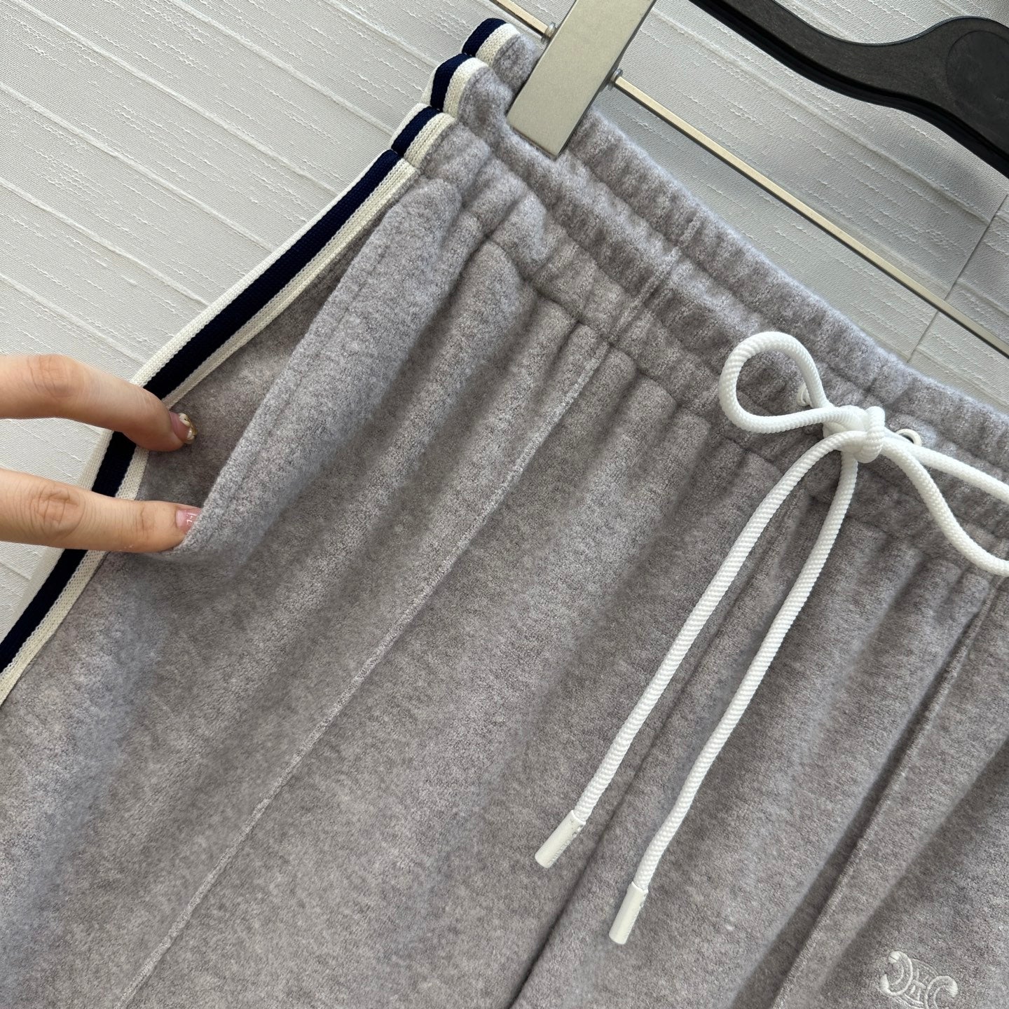 Cel 25fw all-match pants