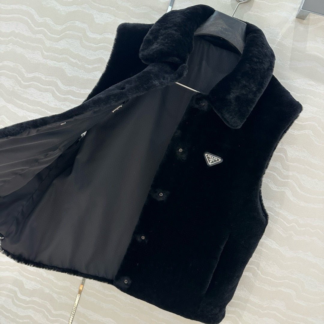 Pra 25fw fur vest