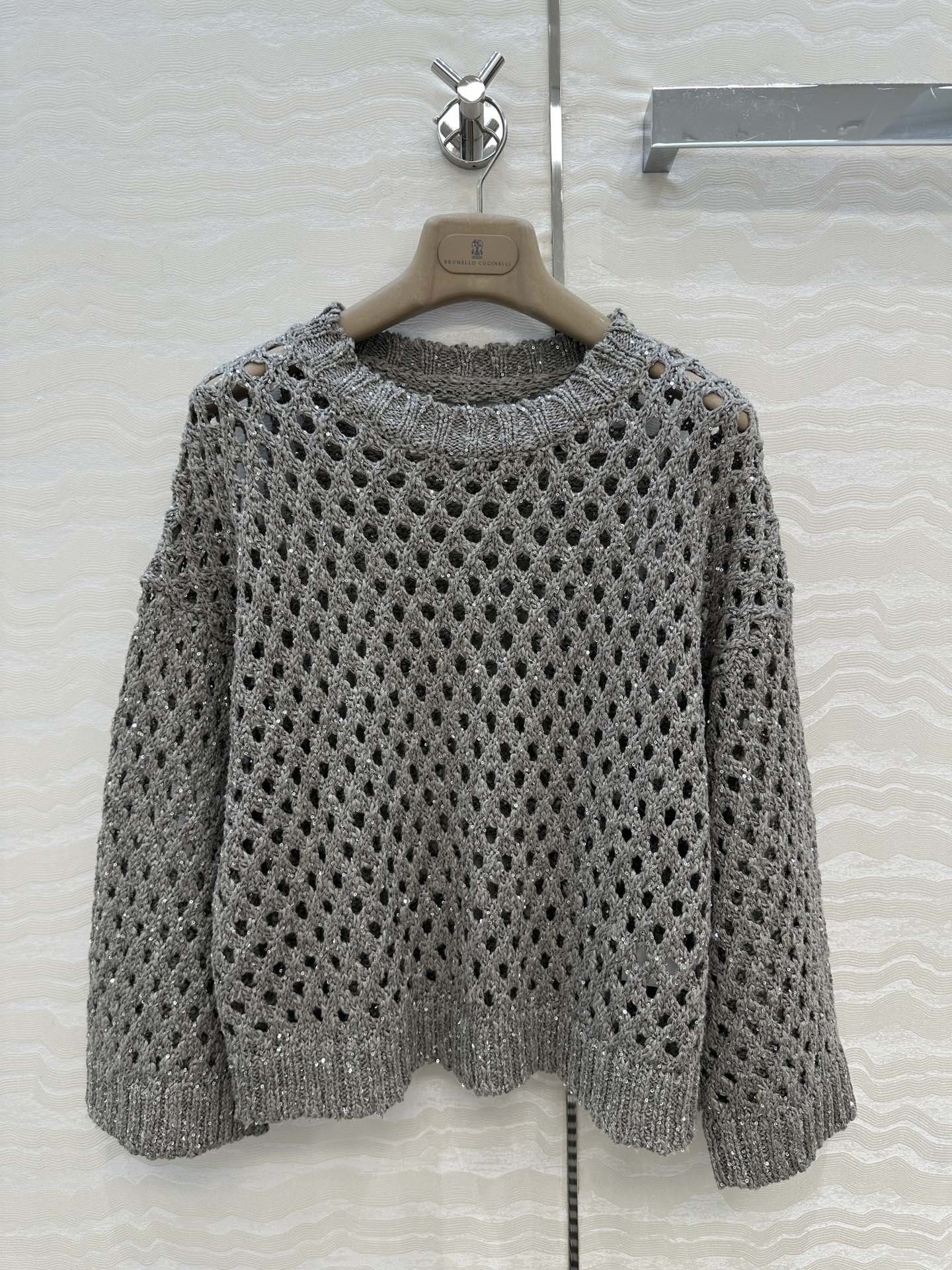 Brune 25fw embroidered sweater