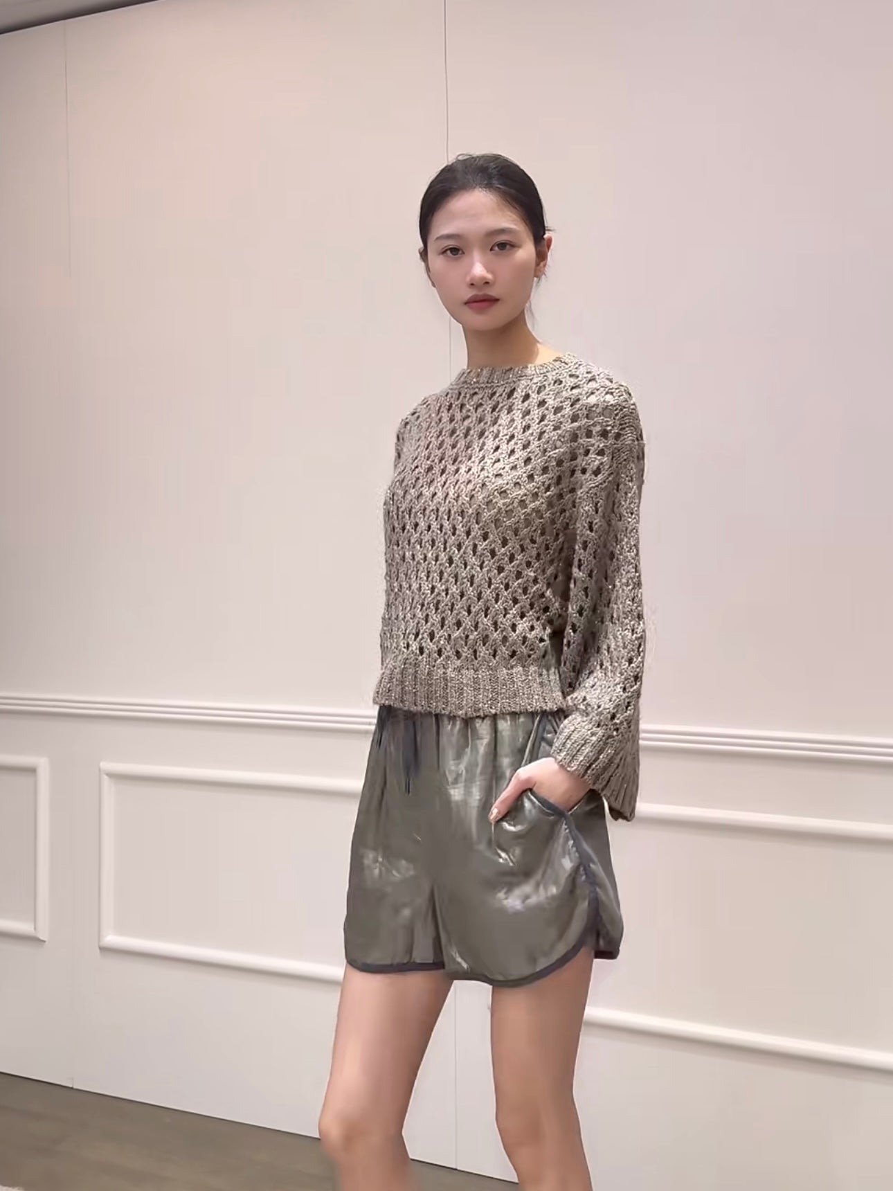 Brune 25fw embroidered sweater