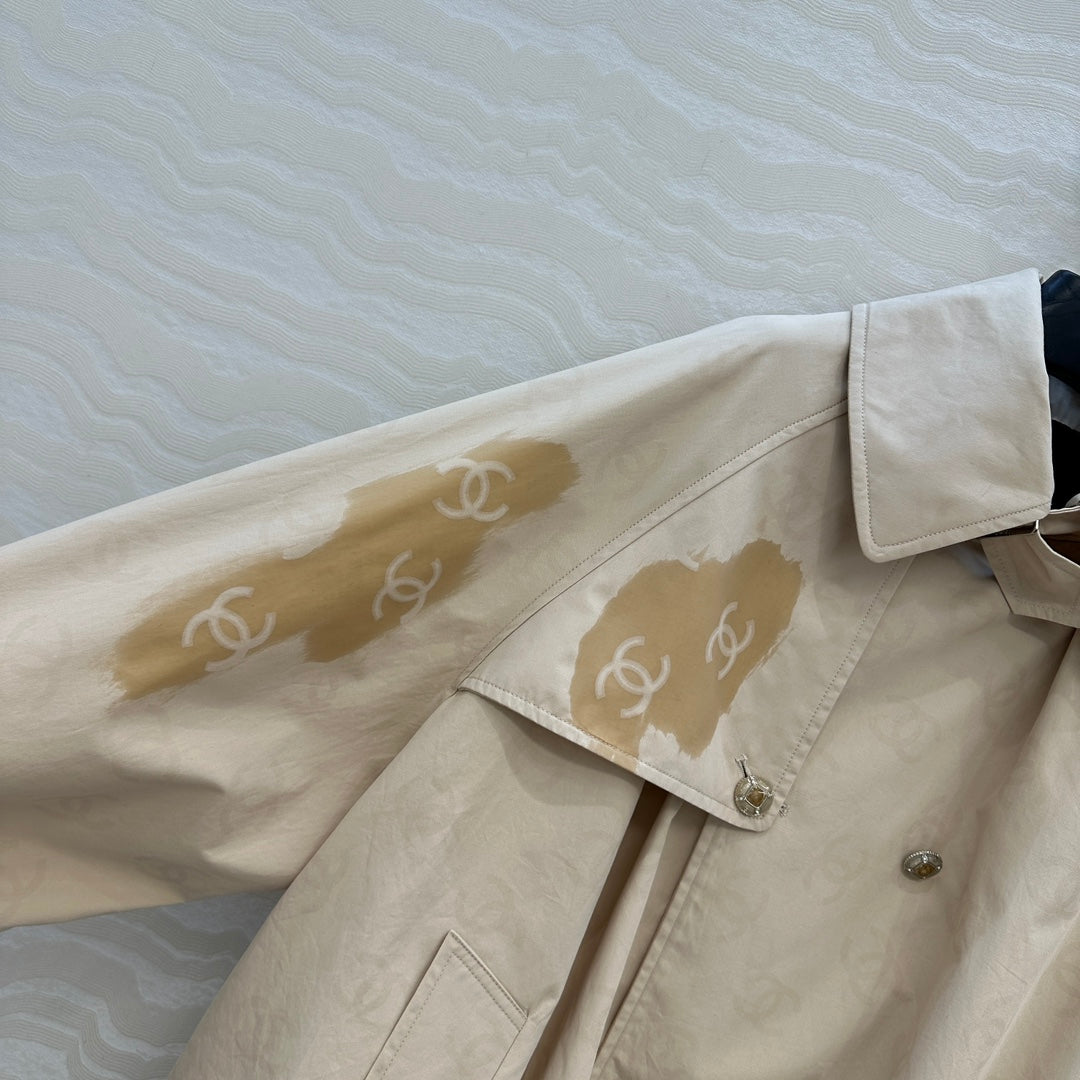 Guc 25fw short trench coat