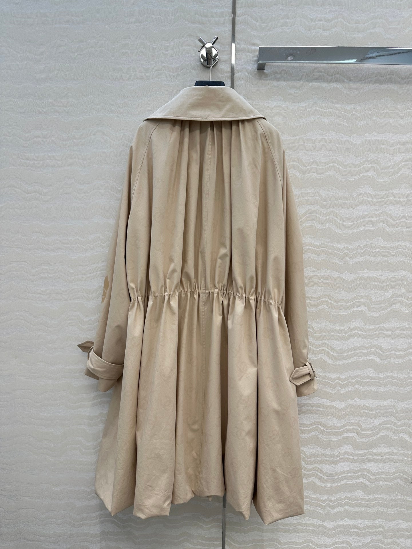Guc 25fw long trench coat