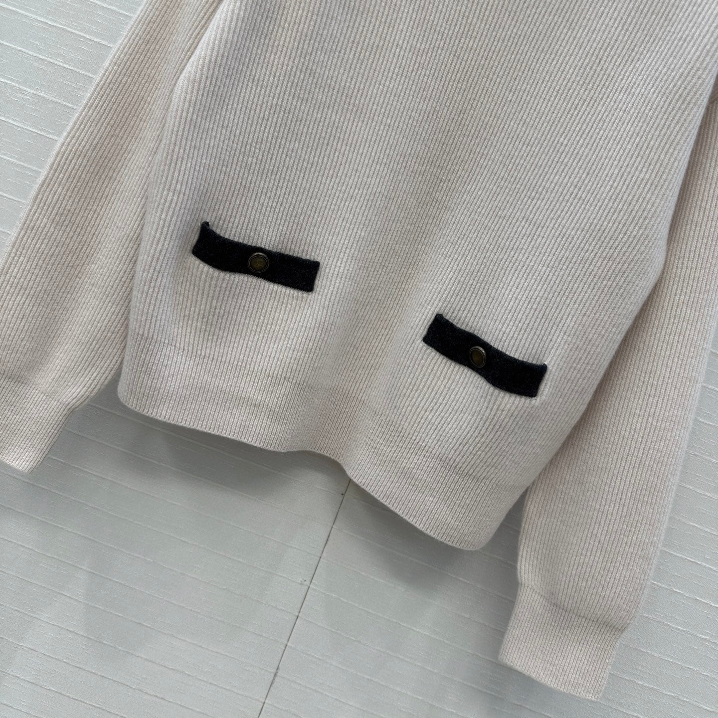 Brune 25fw knitted sweated