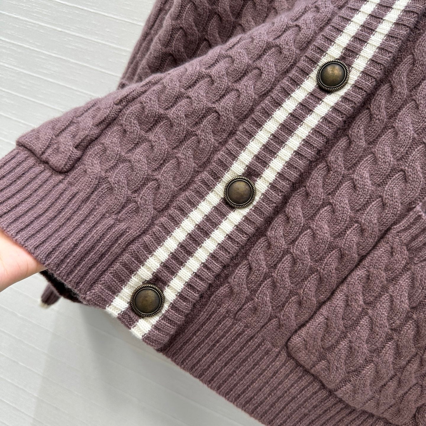 Brune 25fw knitted sweater