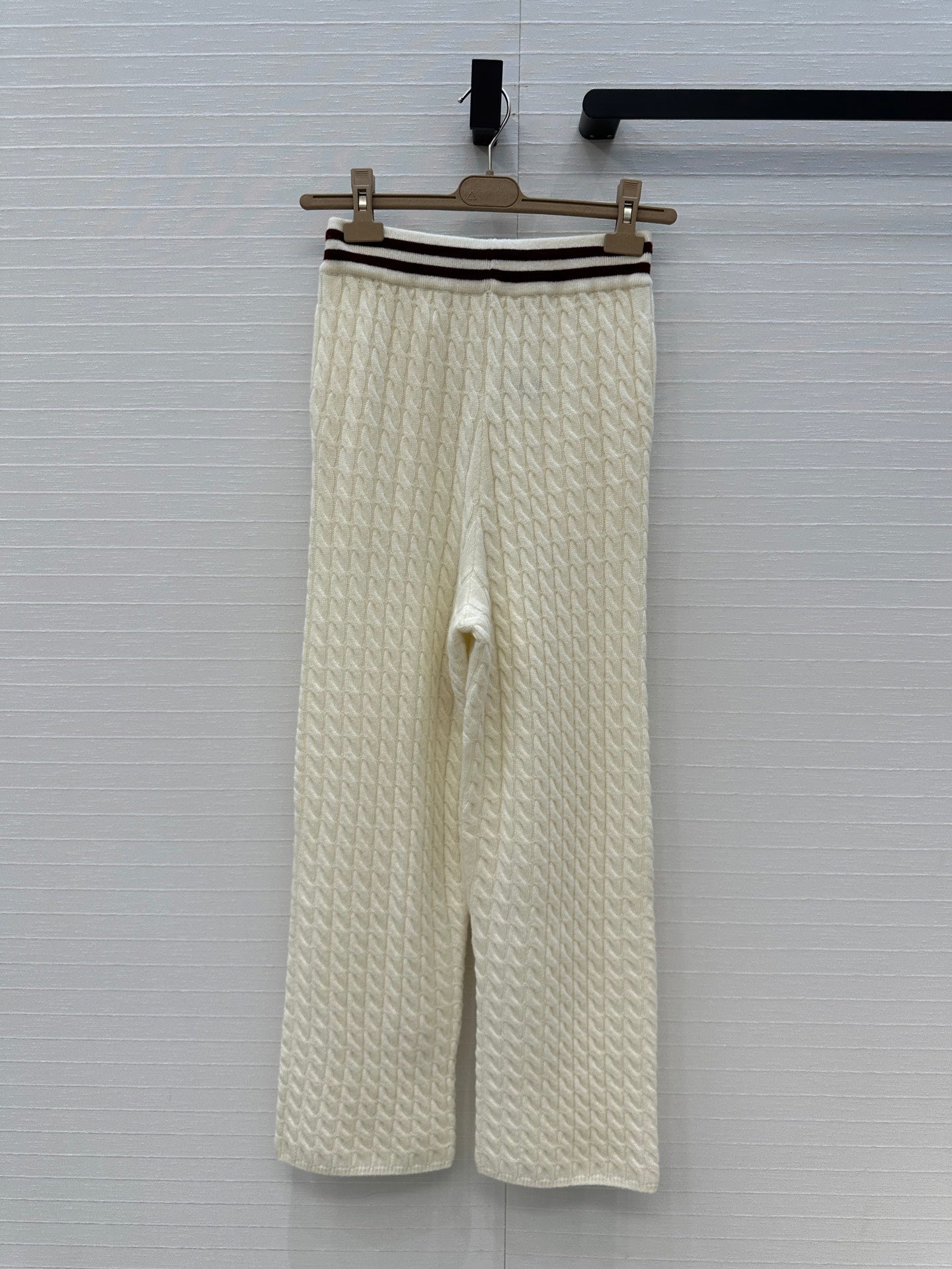 Brune 25fw knitted pants