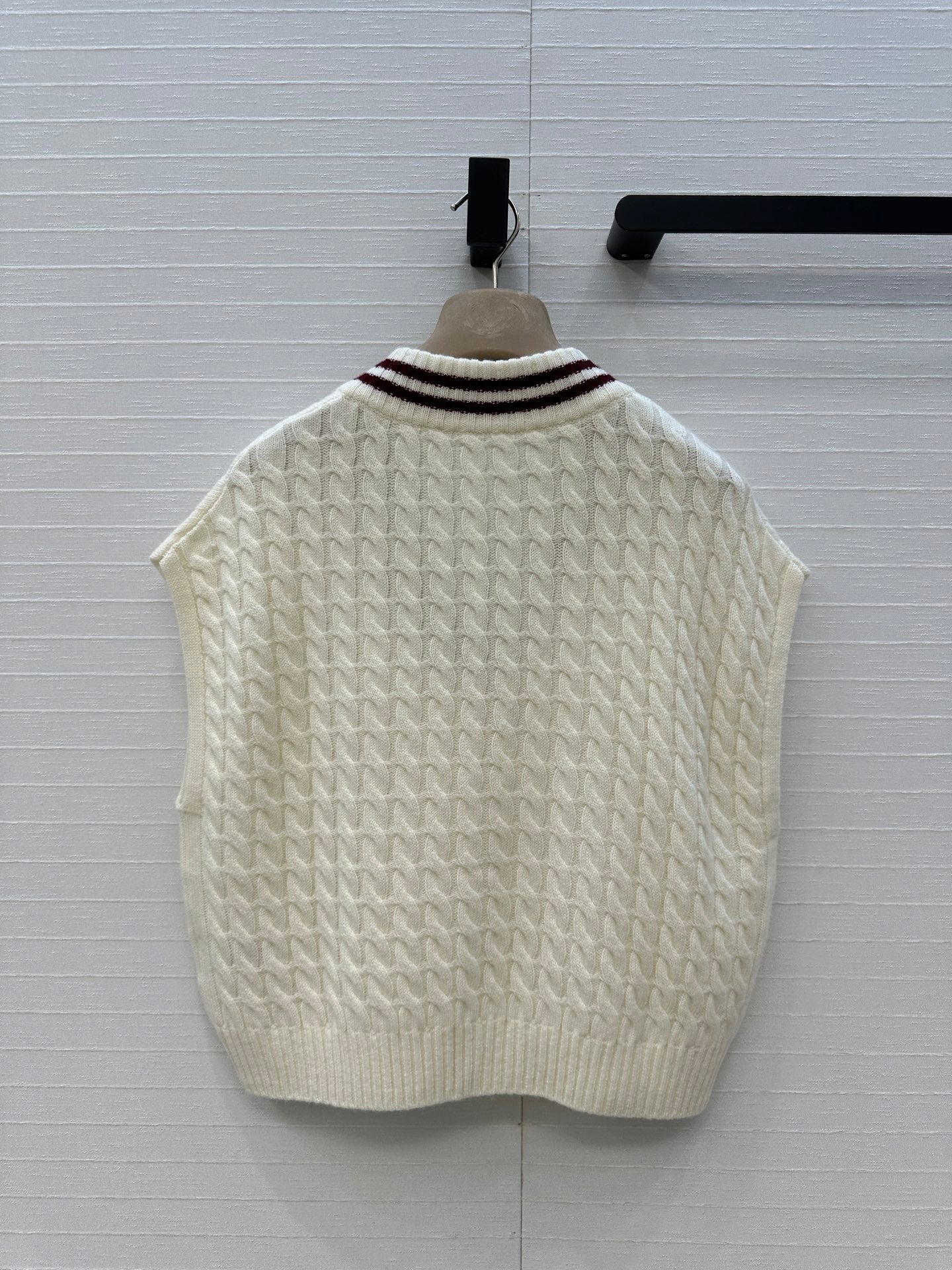 Brune 25fw knitted vest