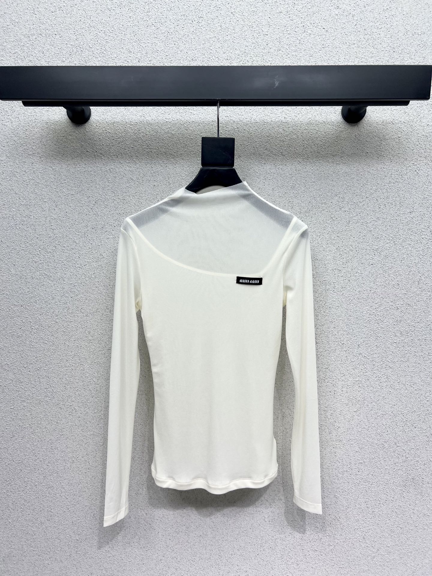 Miu 25fw all-match shirt