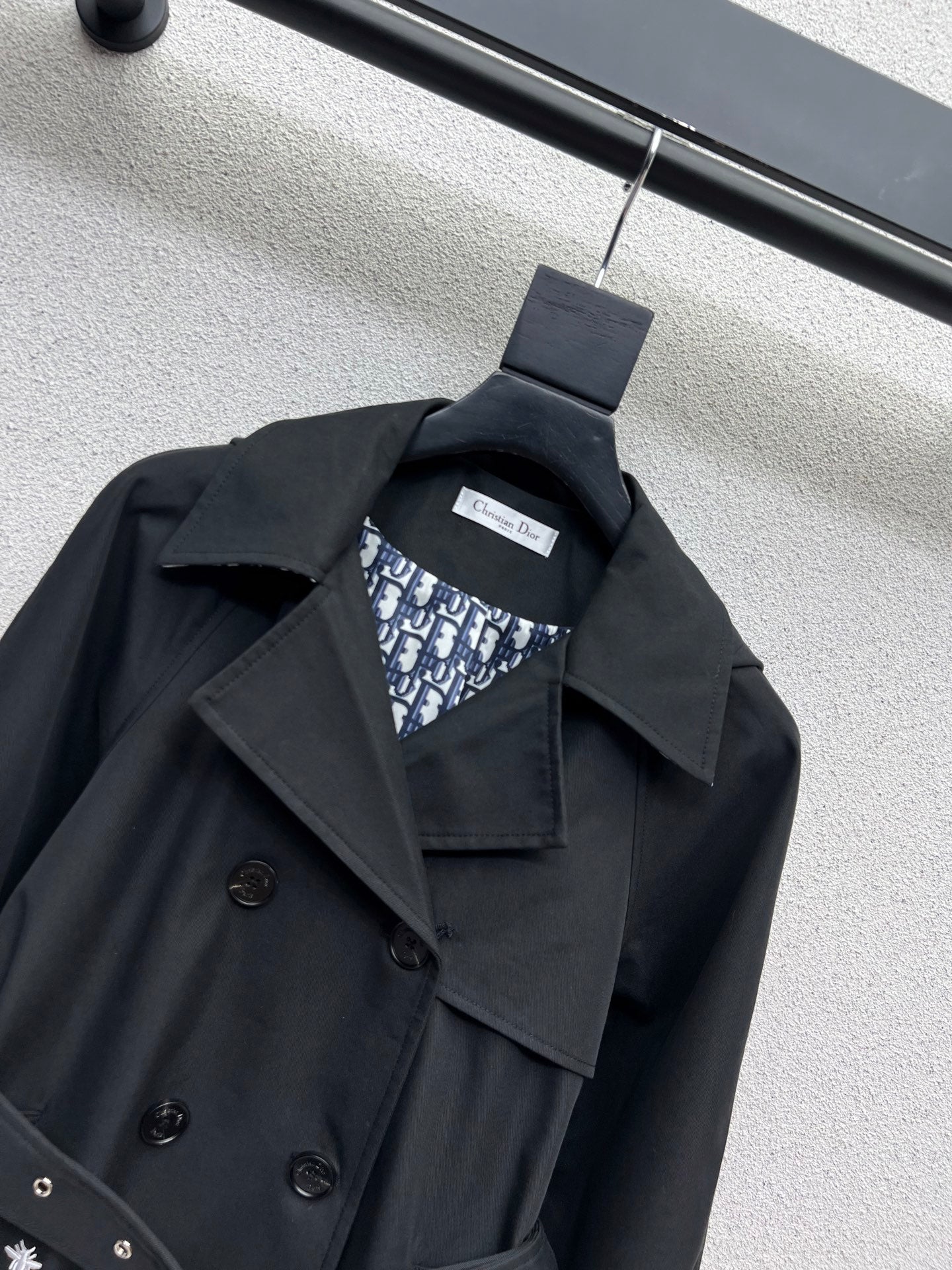 CD 25fw all-match trench coat