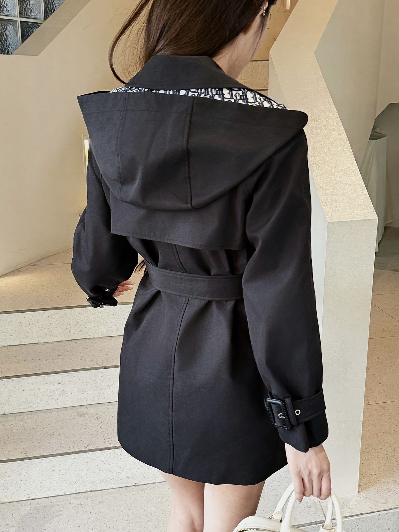 CD 25fw all-match trench coat