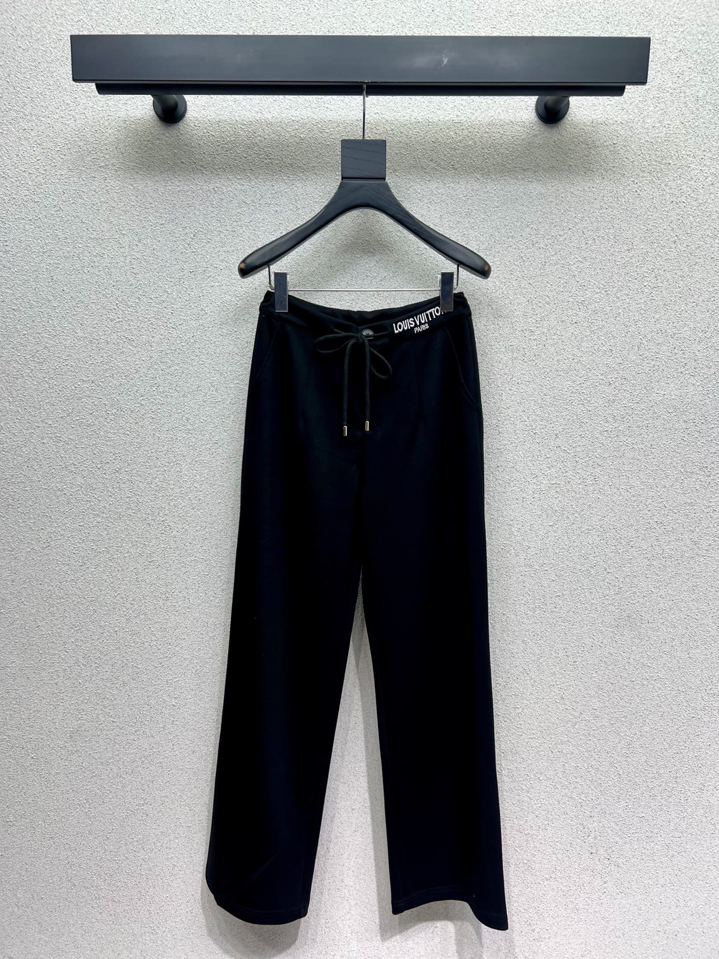 Louis 25fw embroidered pants