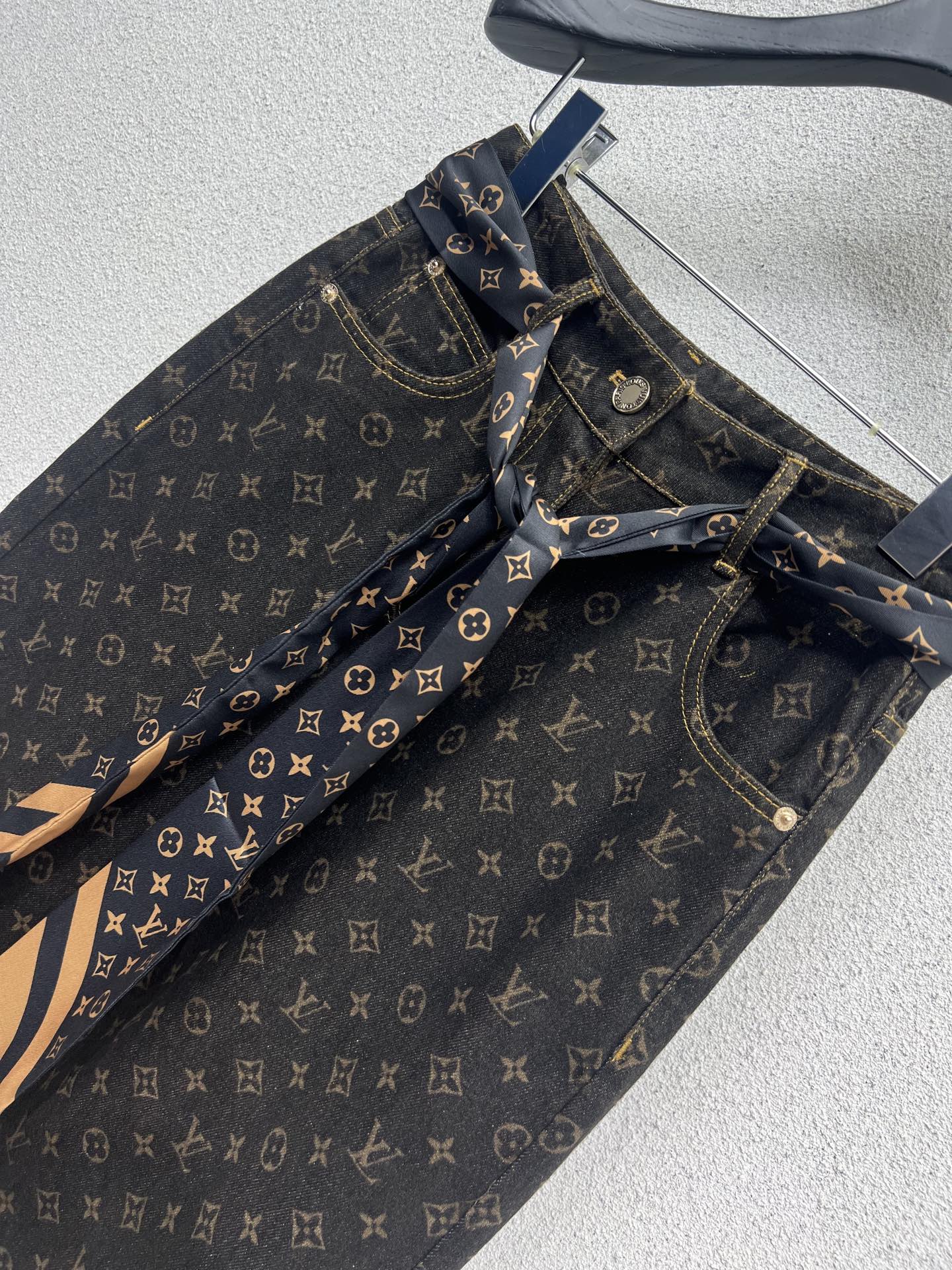 Louis 25fw printed jeans