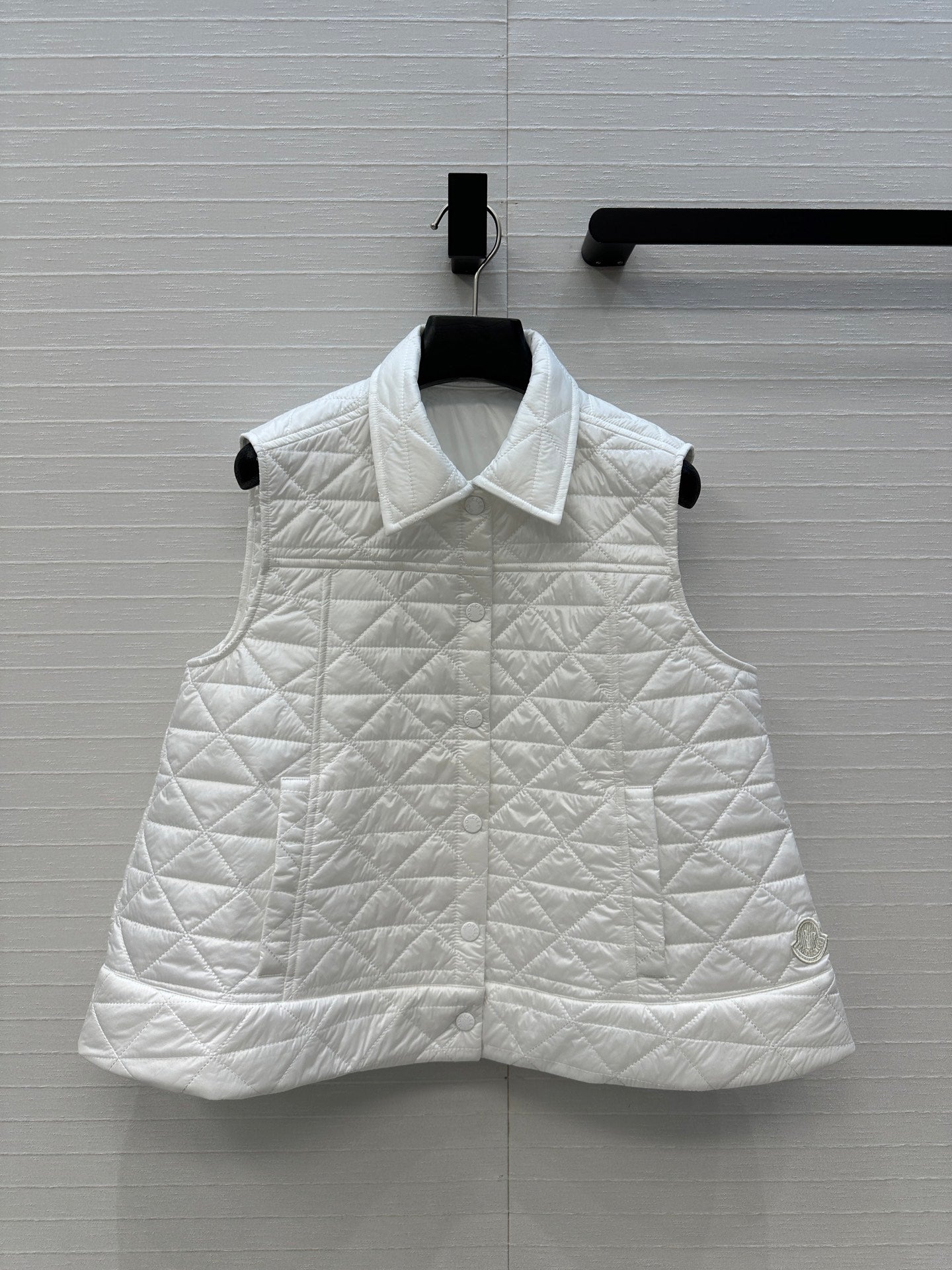 Mon 25fw all-match vest