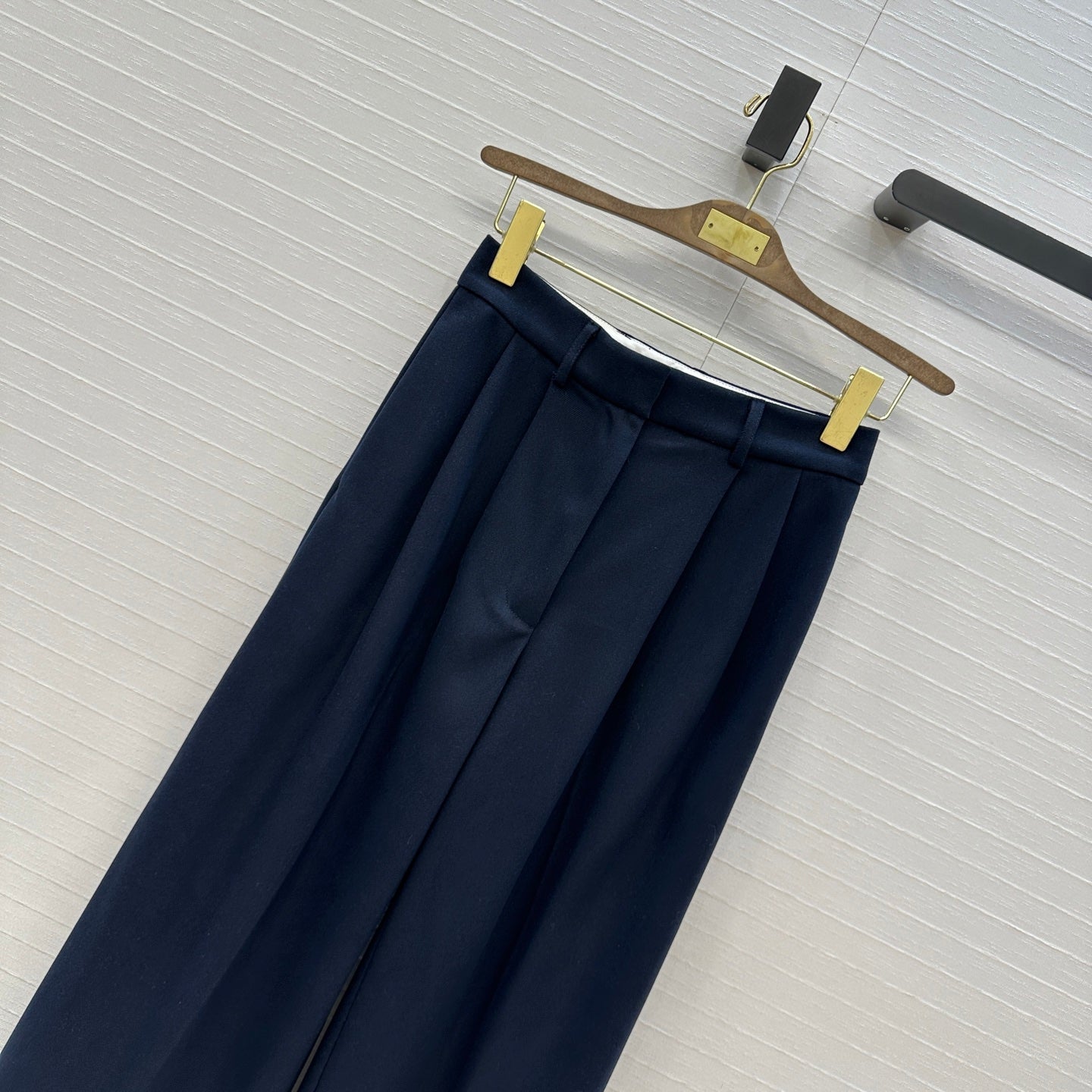 Loro 25fw Lleisure pants