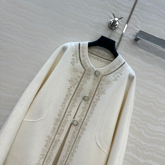 Herm 25f embroidered coat