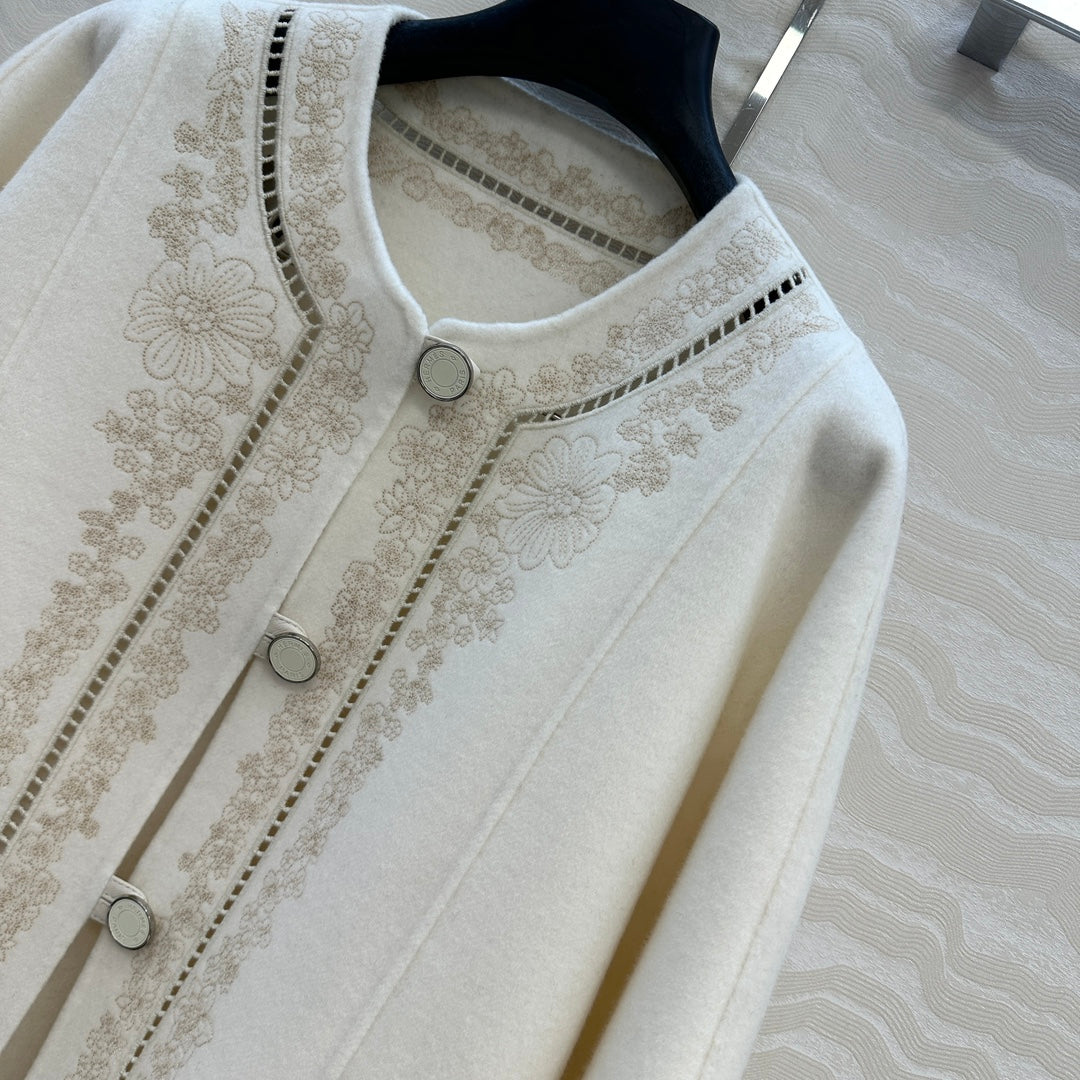 Herm 25f embroidered coat