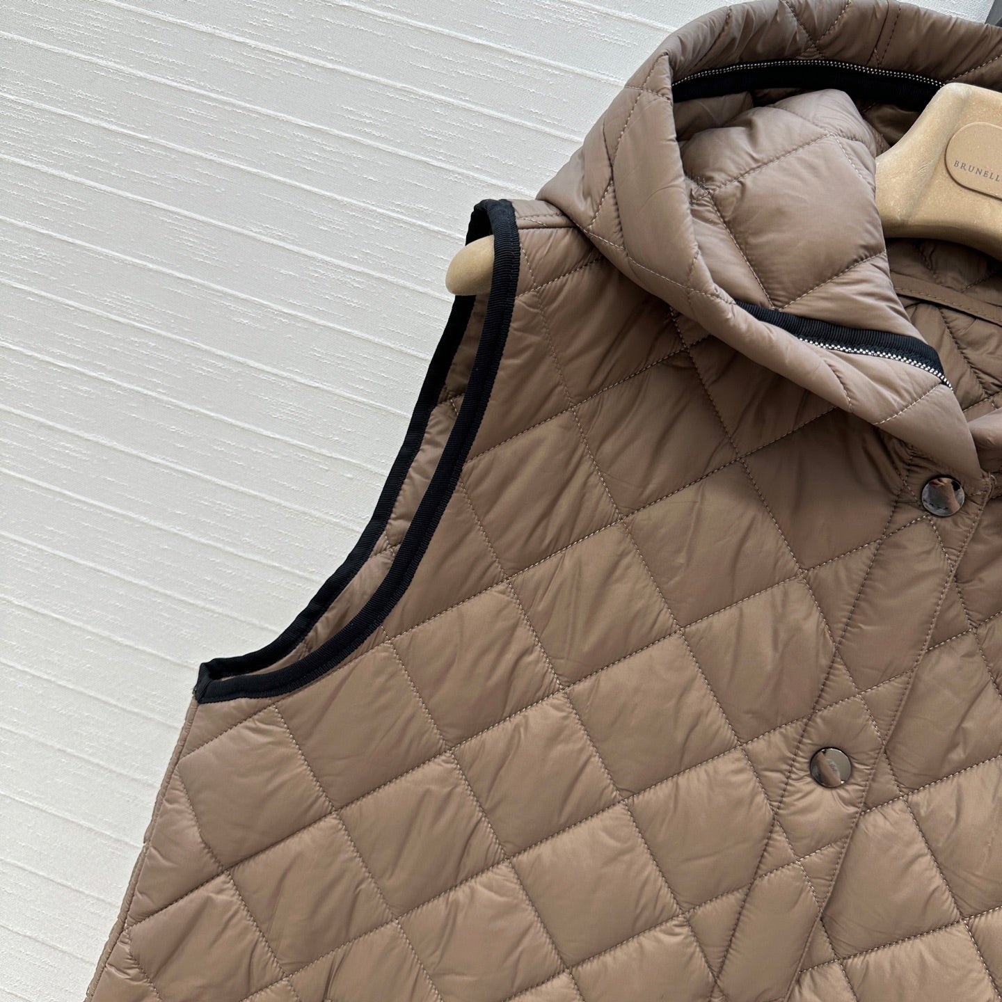 Brune 25fw hoodie vest