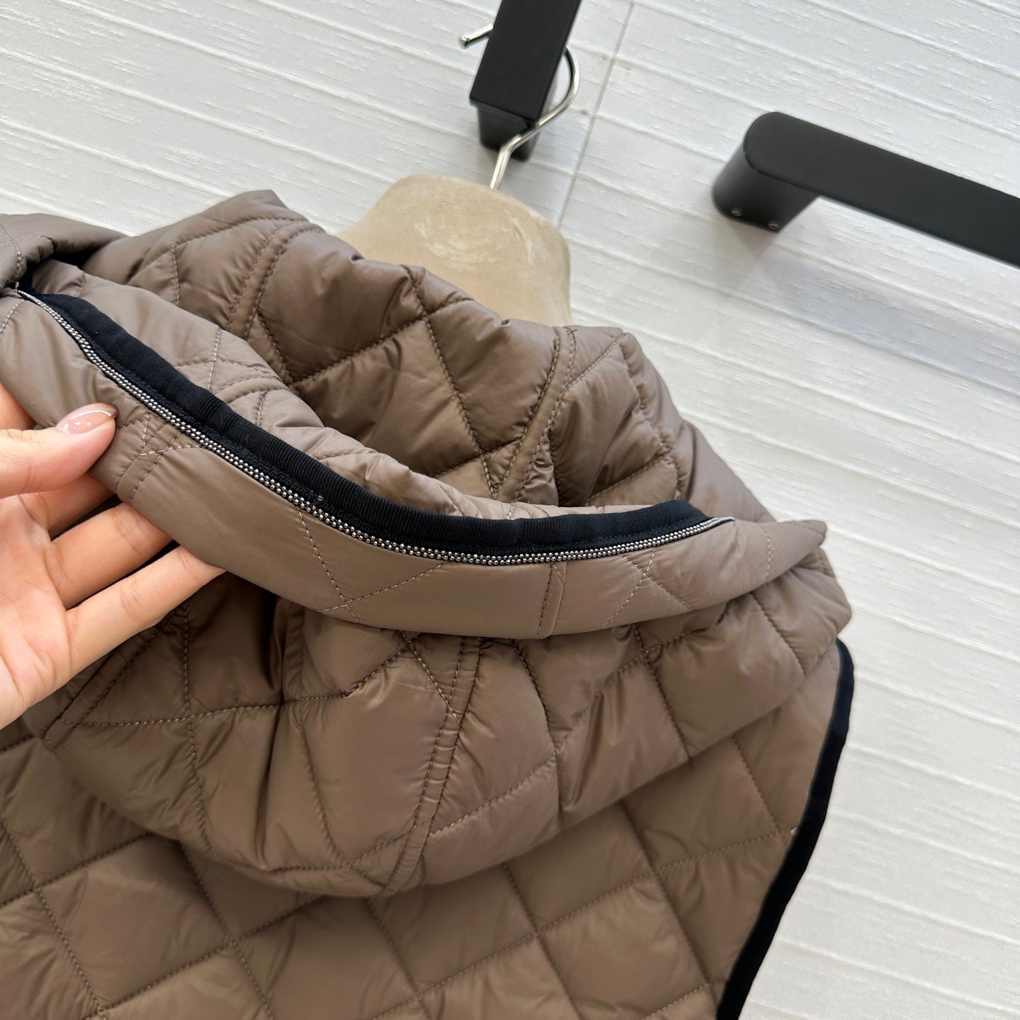 Brune 25fw hoodie vest