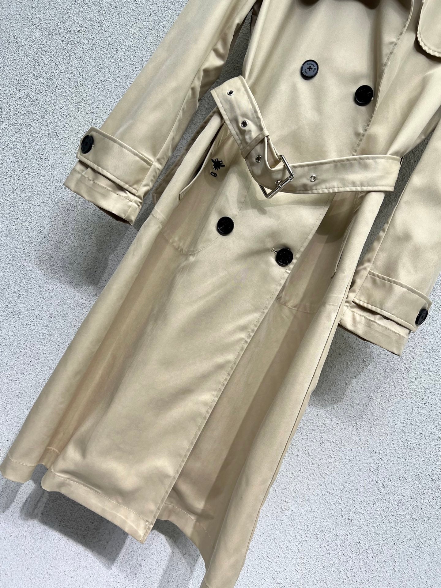 CD 25fw trench coat
